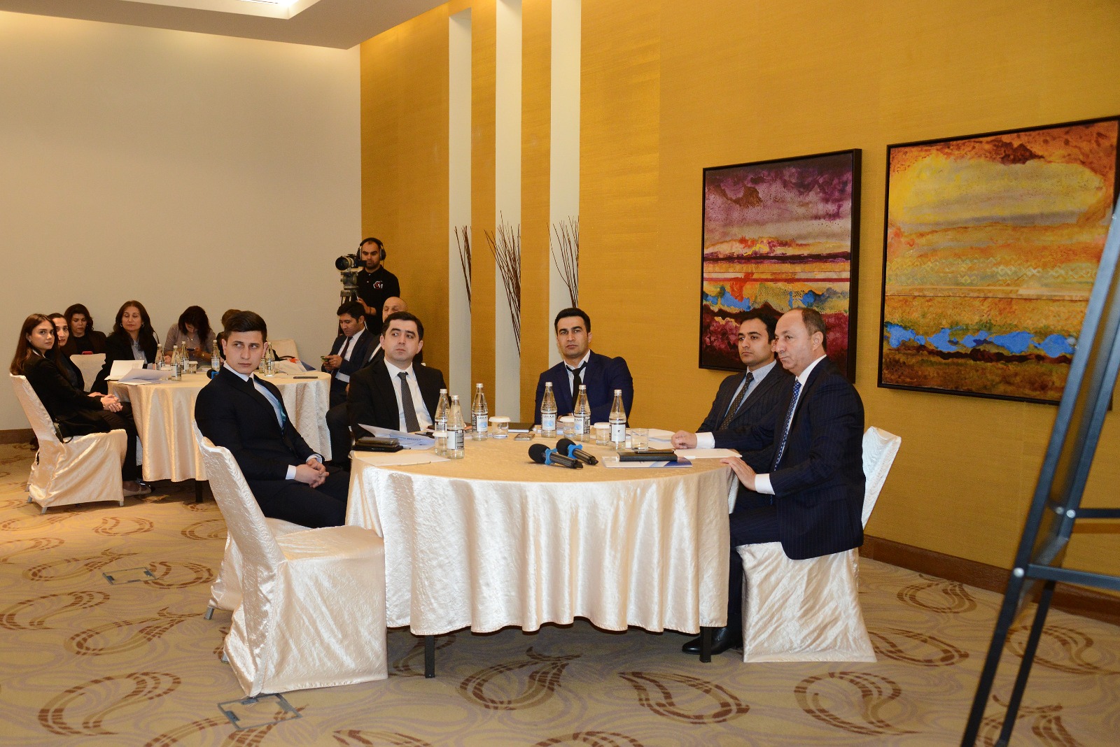 "Cinayət prosesində uşaq hüquqlarının müdafiəsi" mövzusunda təlim keçirilir