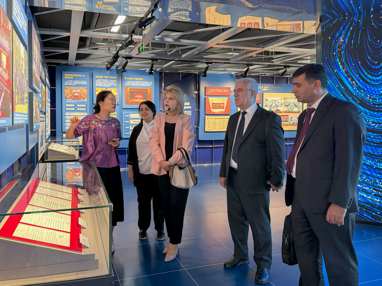 Çinin Beihang Universitetində BMU ilə əməkdaşlıq görüşü keçirilib