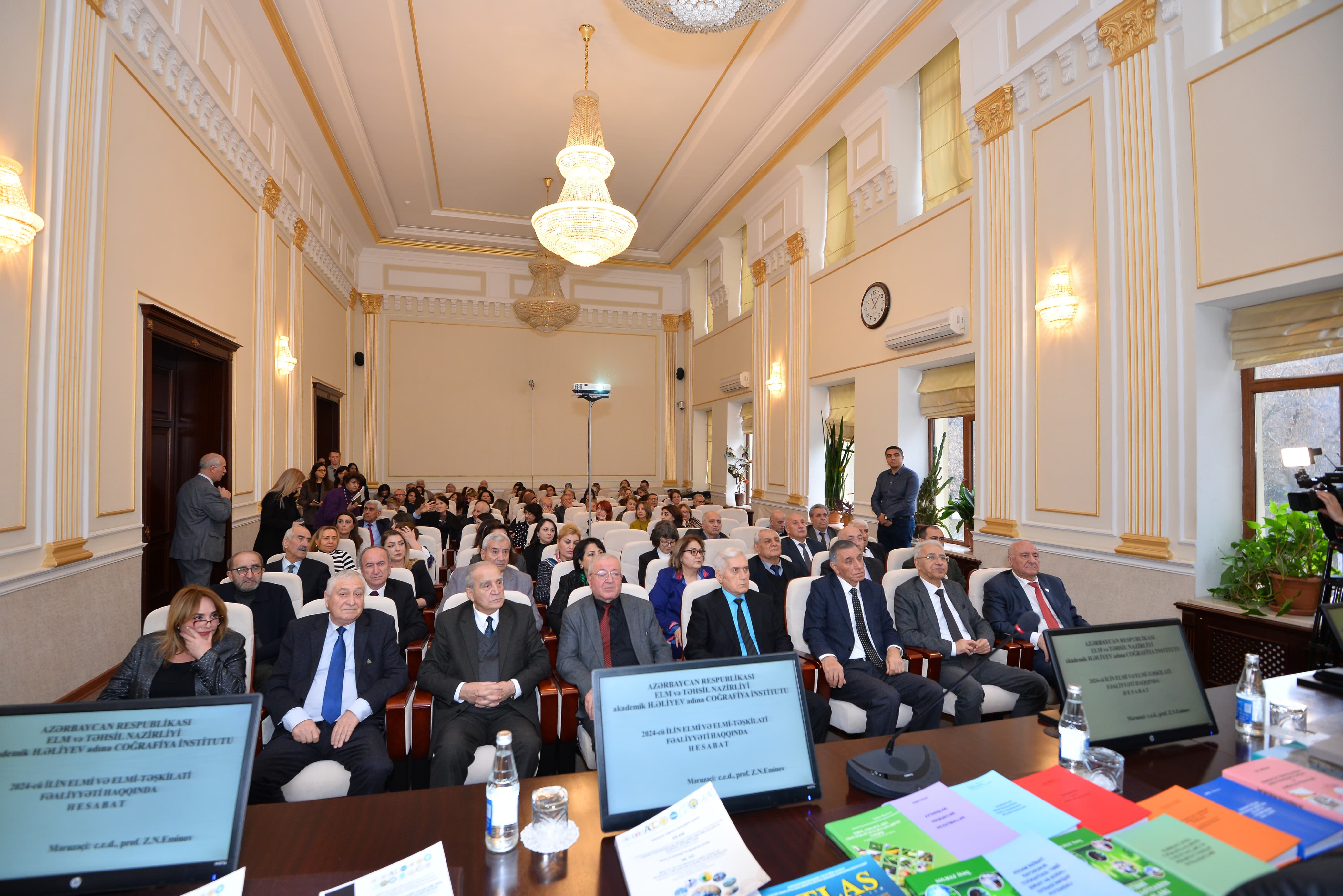 Coğrafiya İnstitutunun hesabat iclası keçirilib 