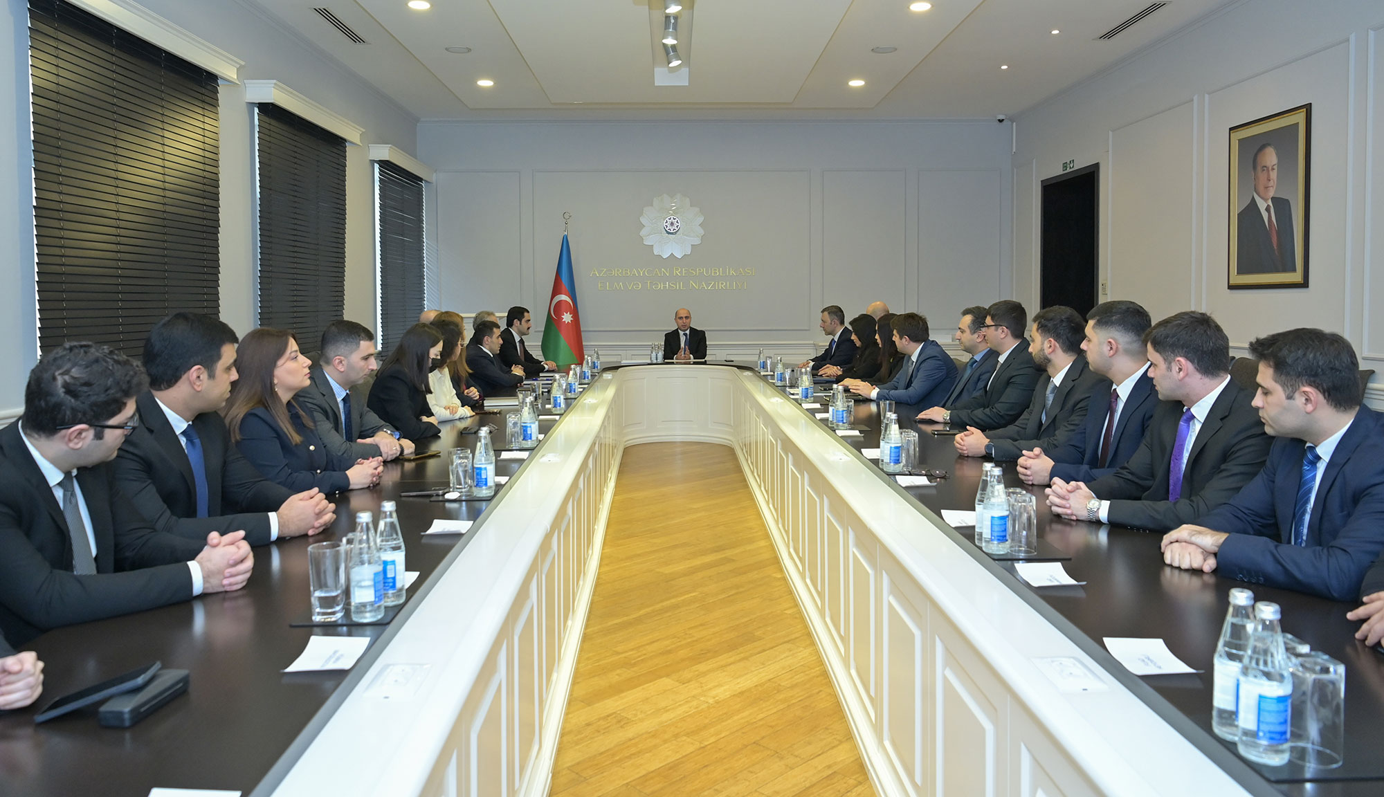 COP29-da fəal iştirakına görə təltif olunmuş əməkdaşlarla görüş keçirilib