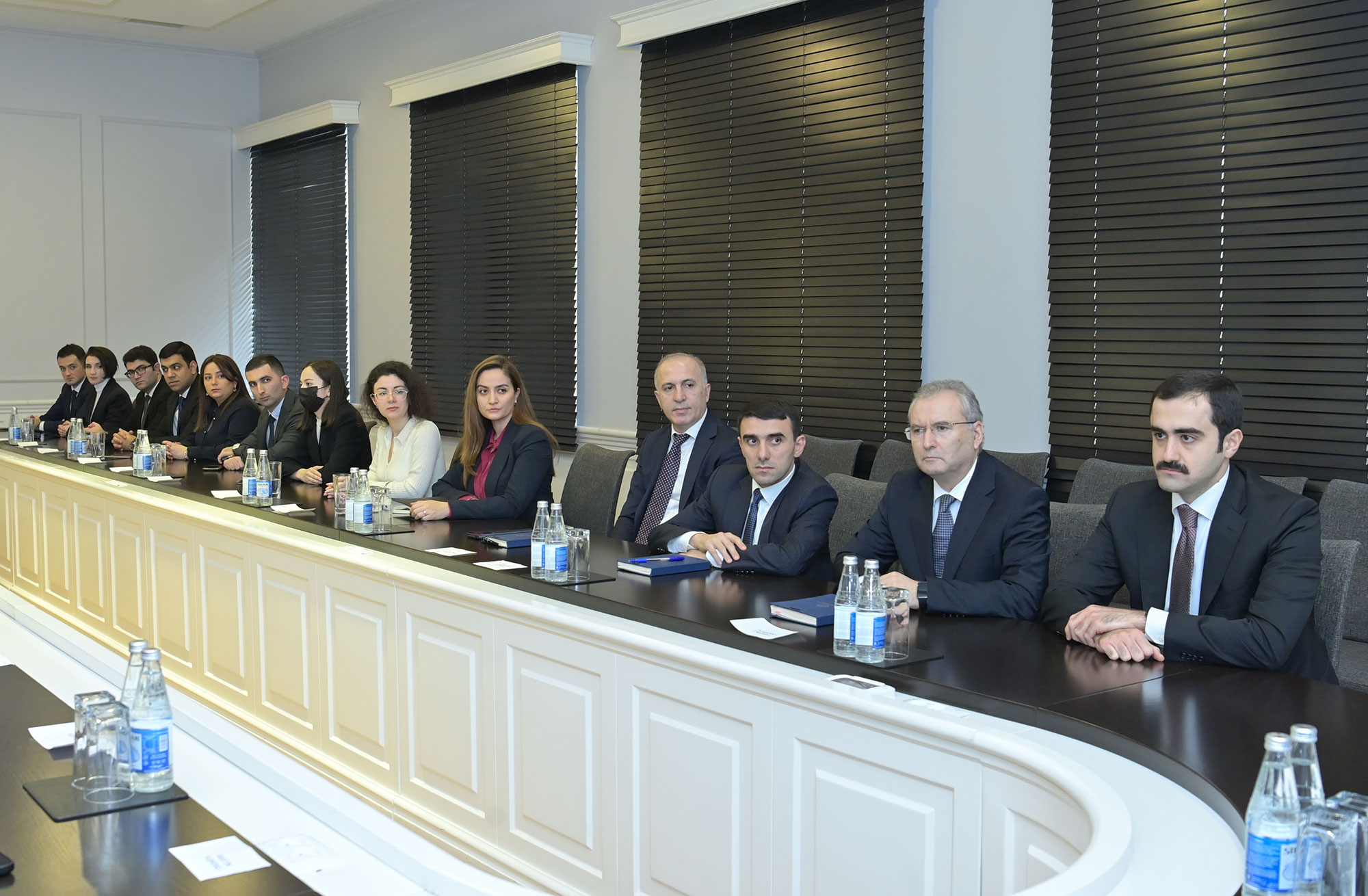 COP29-da fəal iştirakına görə təltif olunmuş əməkdaşlarla görüş keçirilib