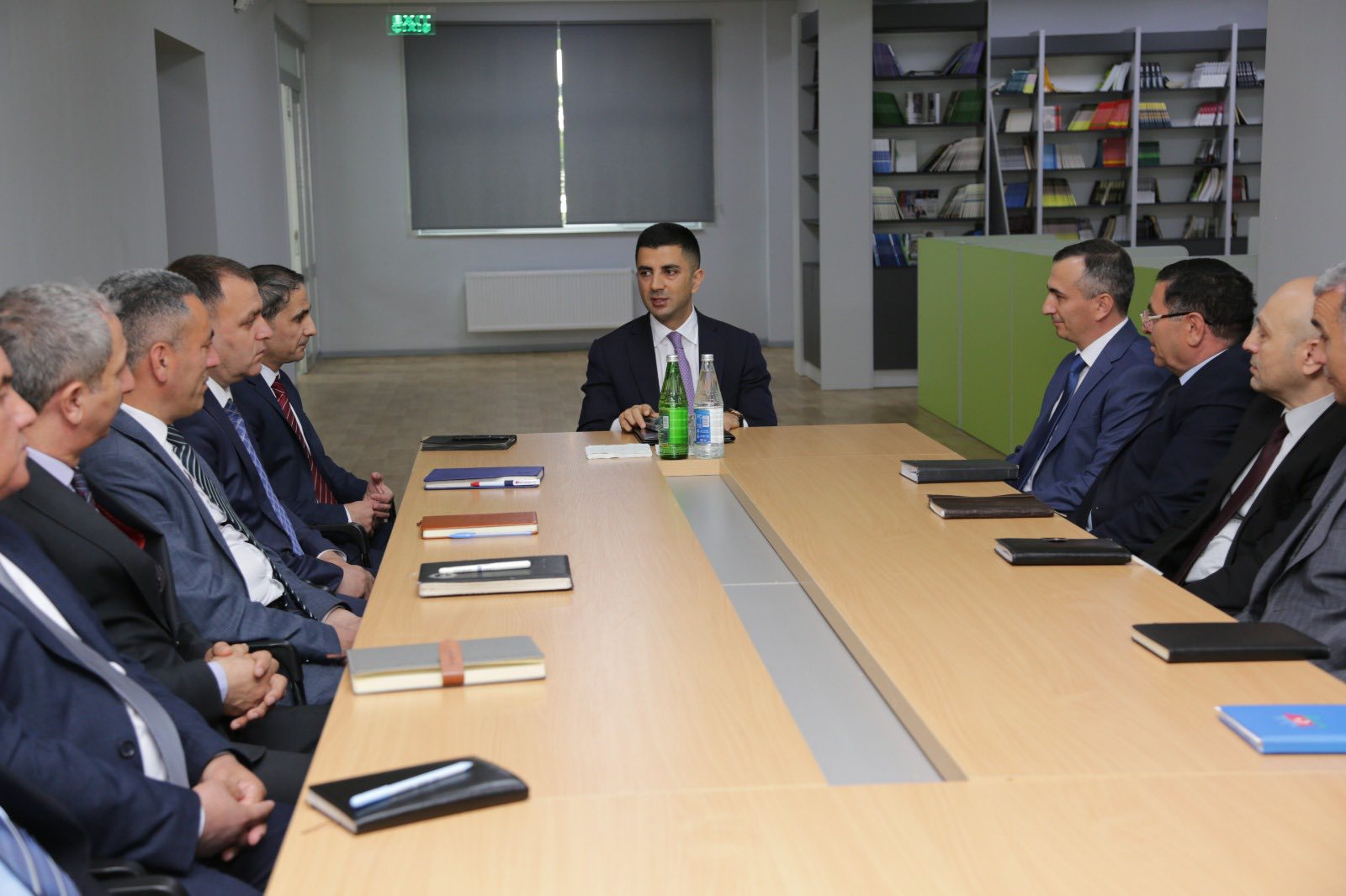 Dağlıq Şirvan Regional Təhsil İdarəsinin müdiri kollektivə təqdim olunub 