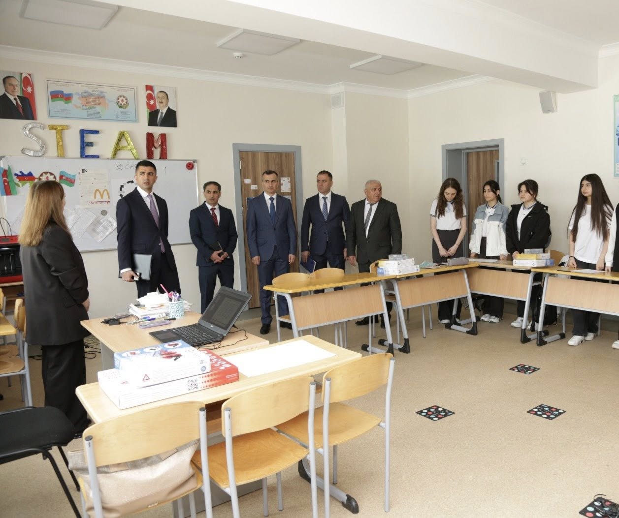 Dağlıq Şirvan Regional Təhsil İdarəsinin müdiri kollektivə təqdim olunub