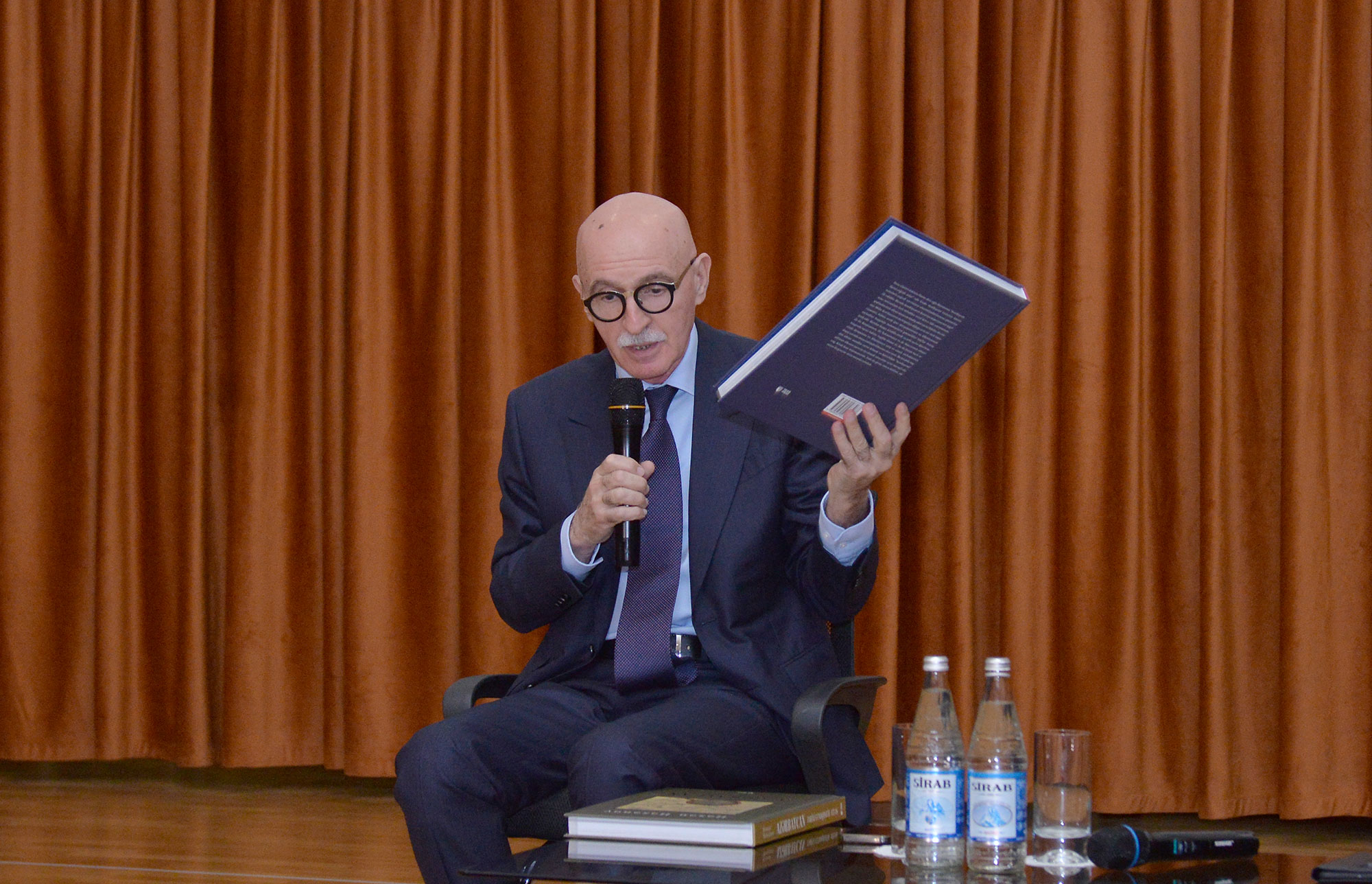 “Danışır təcrübə” layihəsinin qonağı Həsən Həsənov olub