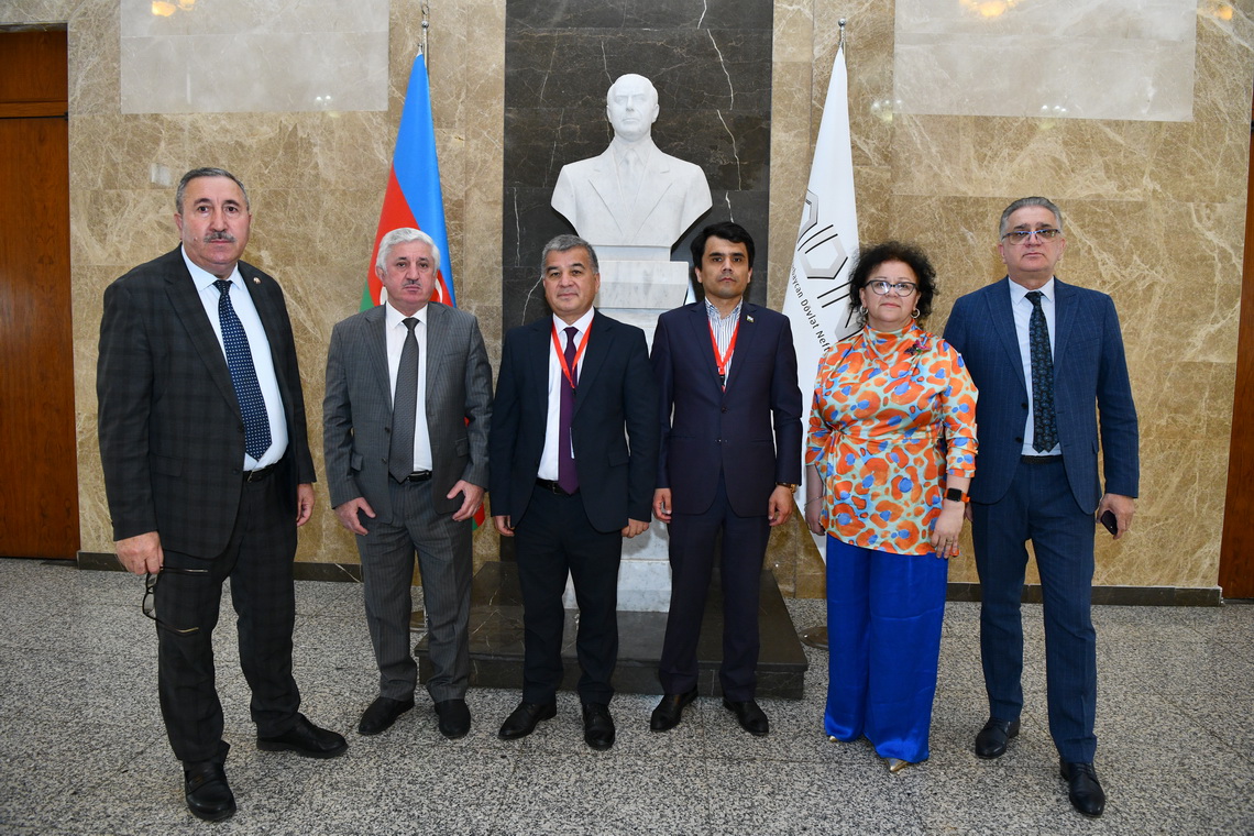 Daşkənd Dövlət Texniki Universitetinin əməkdaşları ADNSU-da olublar