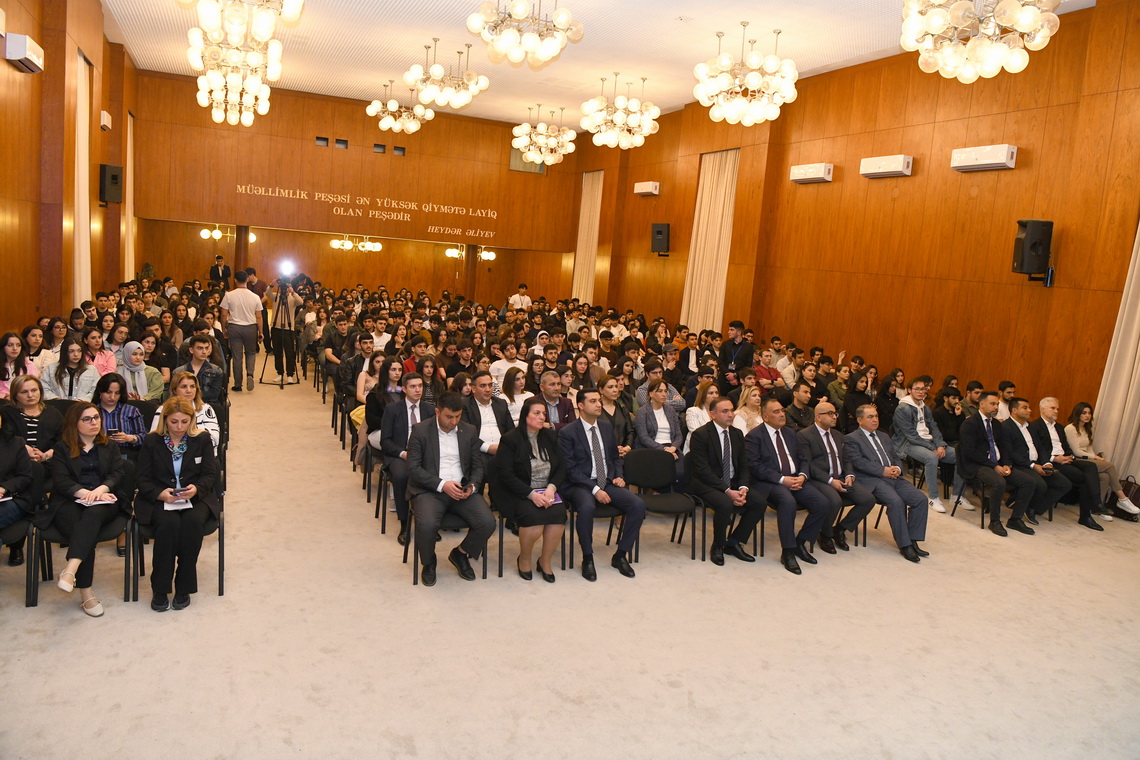 “Dəqiq kənd təsərrüfatında süni intellektin tətbiqi” layihəsi çərçivəsində vorkşop keçirilib