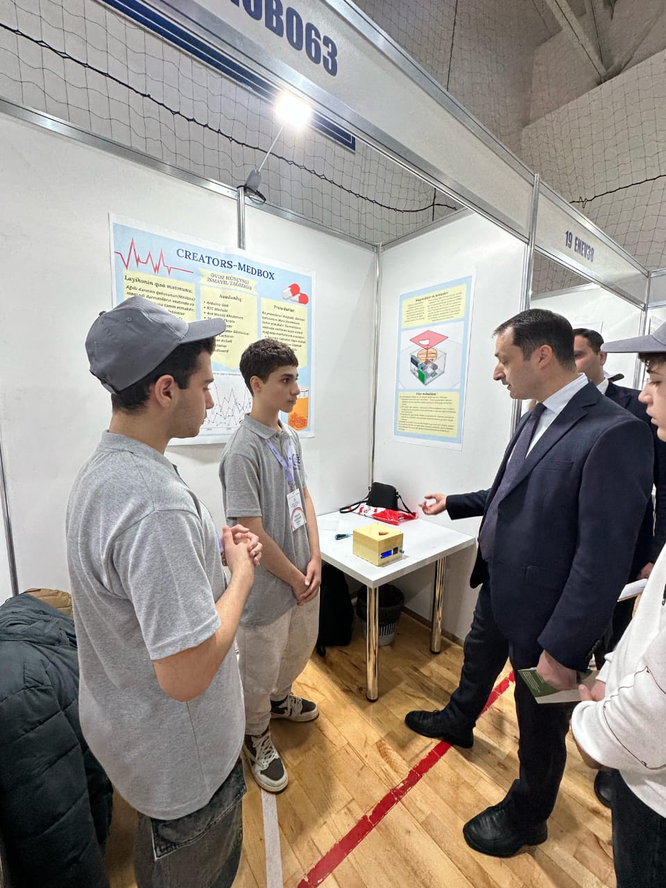 Dərmanın qəbul vaxtını qutu xatırladır - Şagirdlərdən maraqlı layihə