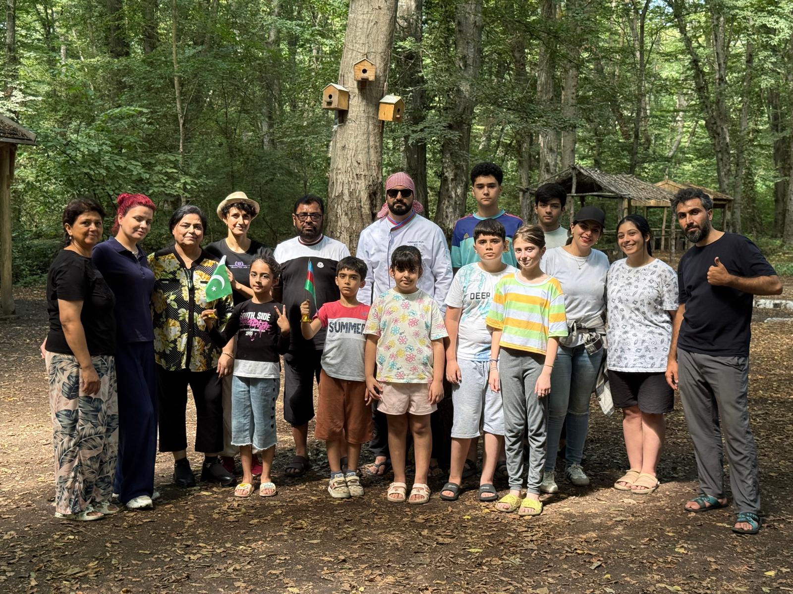 Dərs otağından yay düşərgəsinə: Bahar müəllimin fərqli dərsləri