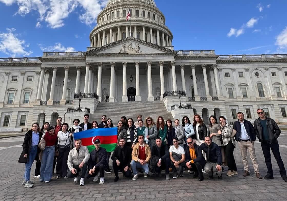 Dərs otağından yay düşərgəsinə: Bahar müəllimin fərqli dərsləri