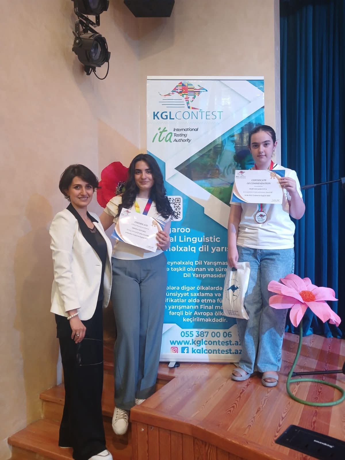 Dərs otağından yay düşərgəsinə: Bahar müəllimin fərqli dərsləri