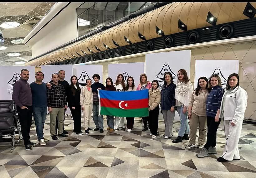 Dərs otağından yay düşərgəsinə: Bahar müəllimin fərqli dərsləri