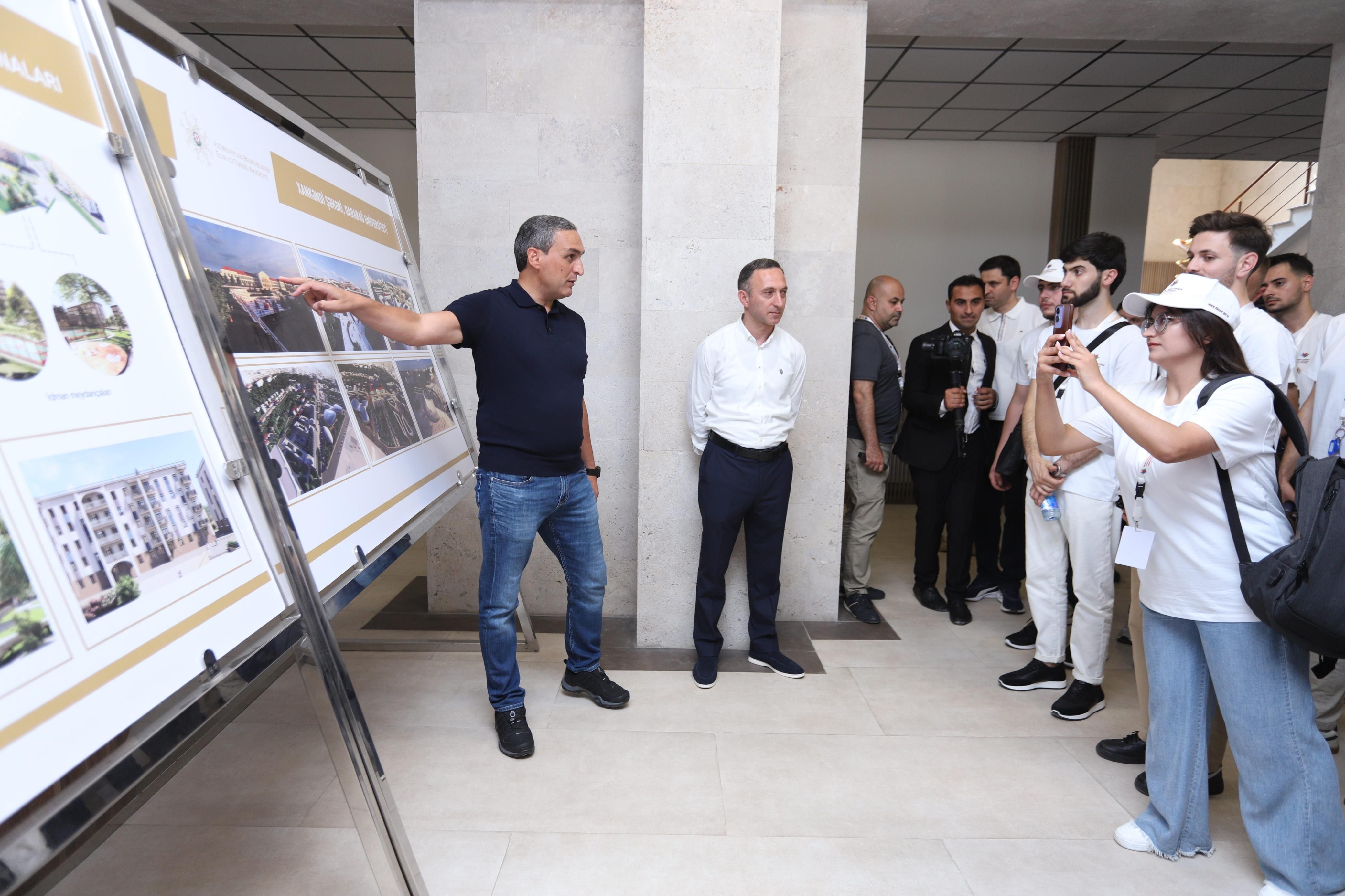 Diaspor gəncləri Qarabağ Universitetində olublar