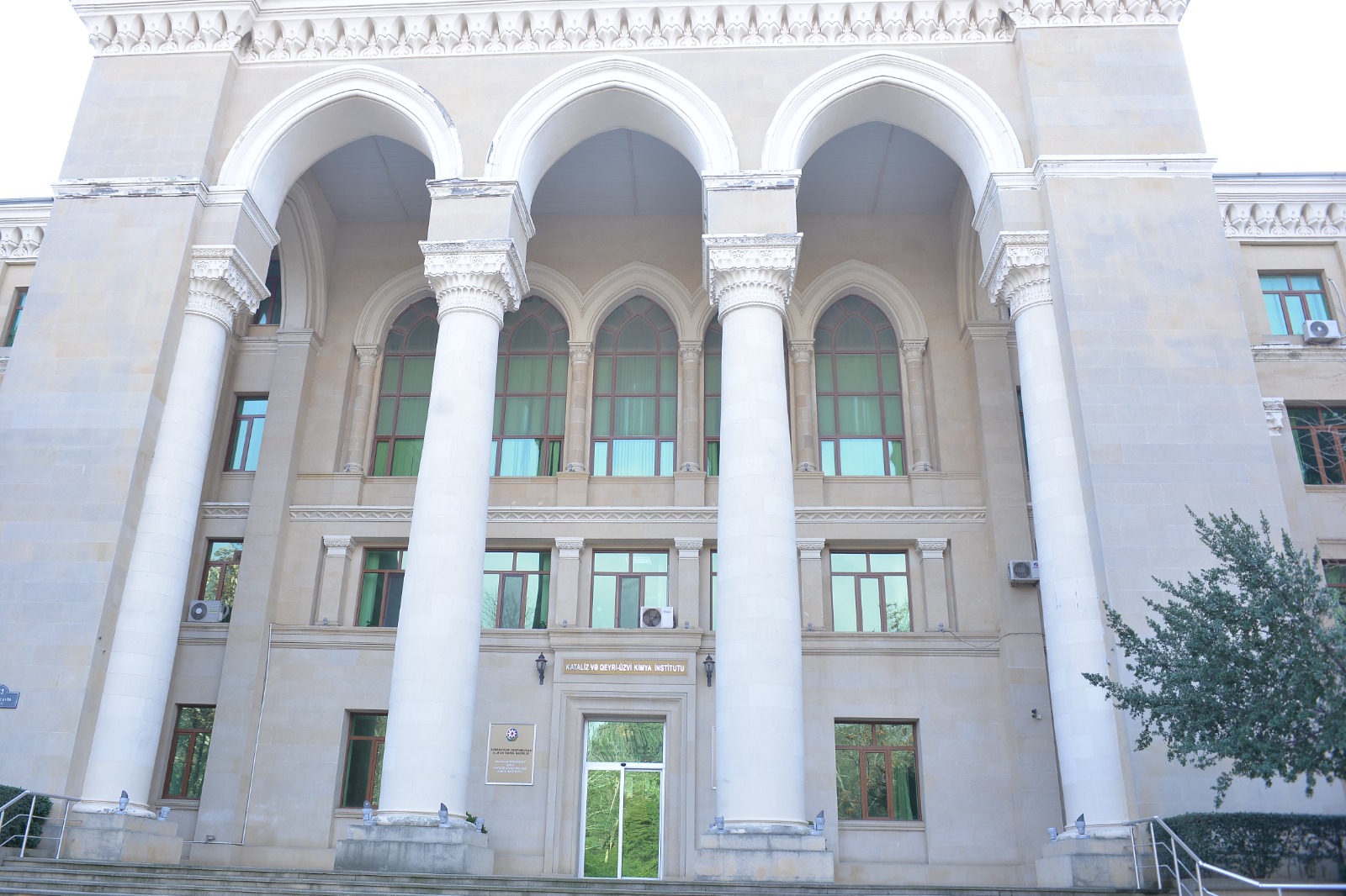 Dilqəm Tağıyev: “Kağız yaradıcılığından uzaqlaşıb elmlə məşğul olmaq lazımdır” – MÜSAHİBƏ (II hissə)