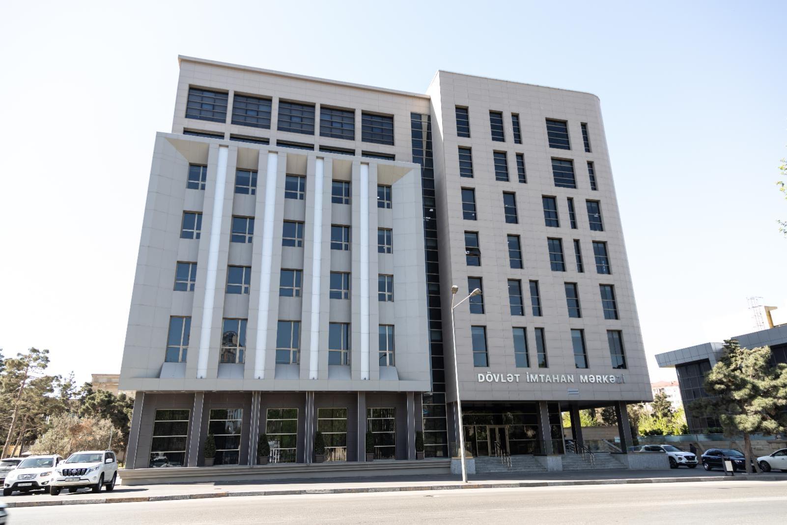 DİM-in imtahan gedişatını pozmaq üçün xüsusi qurğu hazırlayıb satan şəxs cəzalandırılıb 