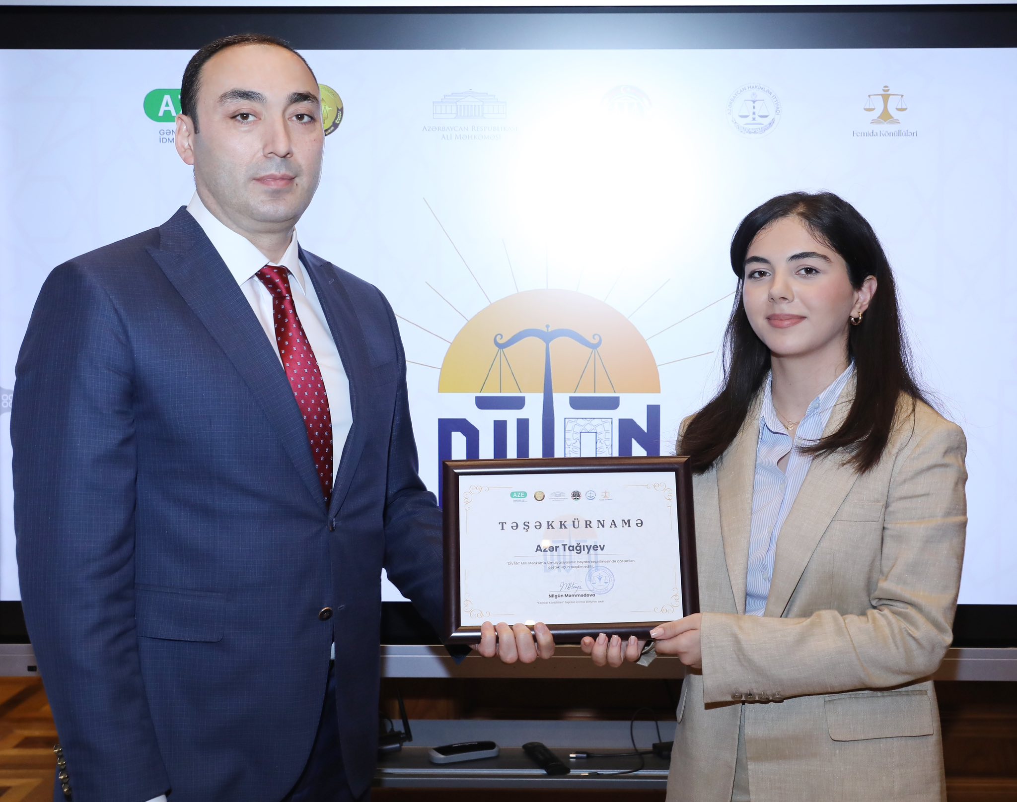 “DİVAN” – Milli Məhkəmə Simulyasiyasının mükafatlandırma mərasimi keçirilib