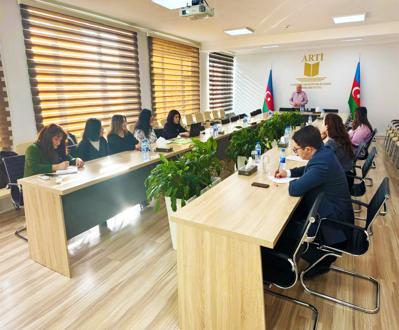 Doktorant və dissertantlar üçün növbəti seminar keçirilib