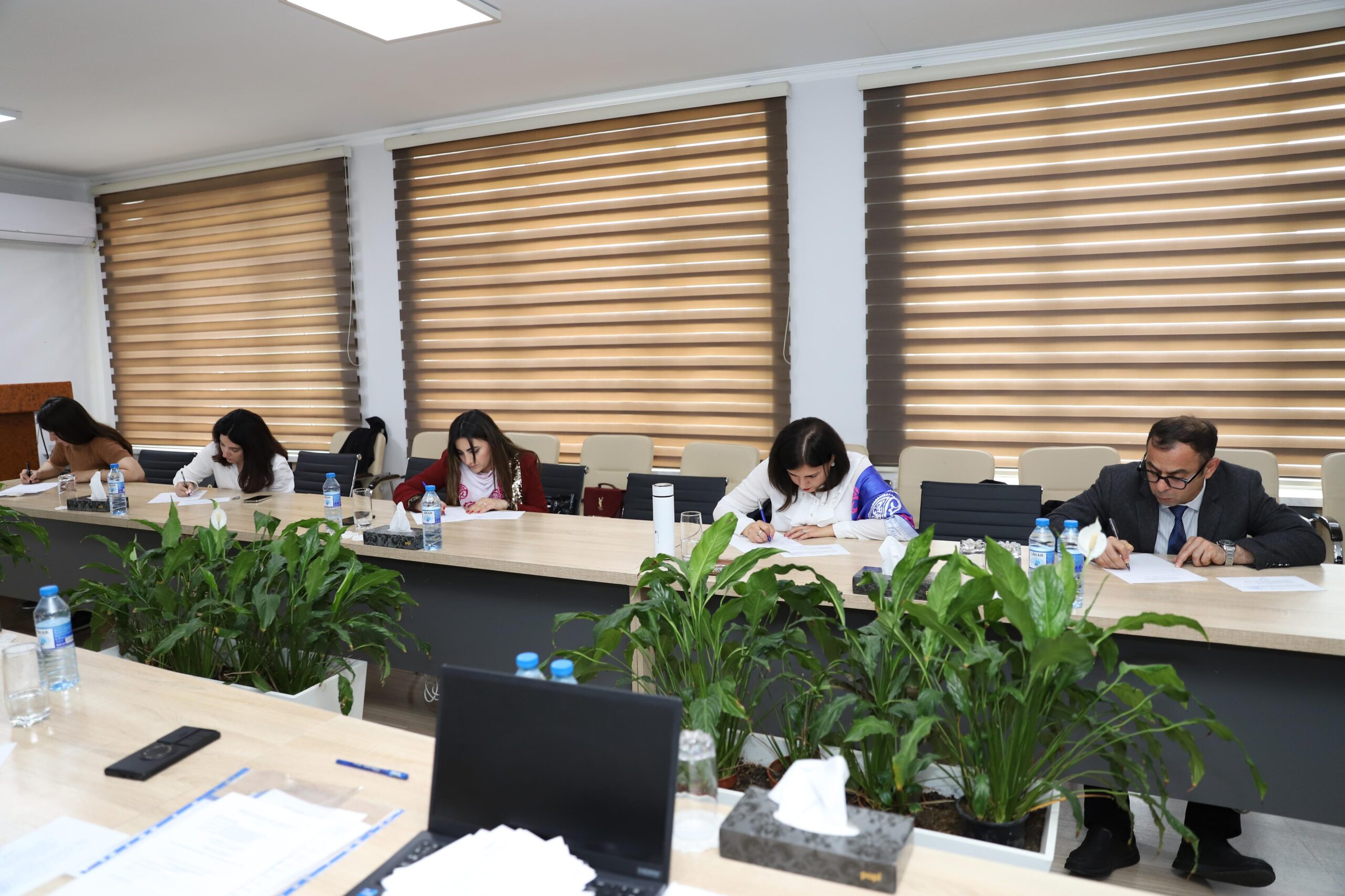 Doktorant və dissertantlar üçün yaz sessiyası təşkil olunub