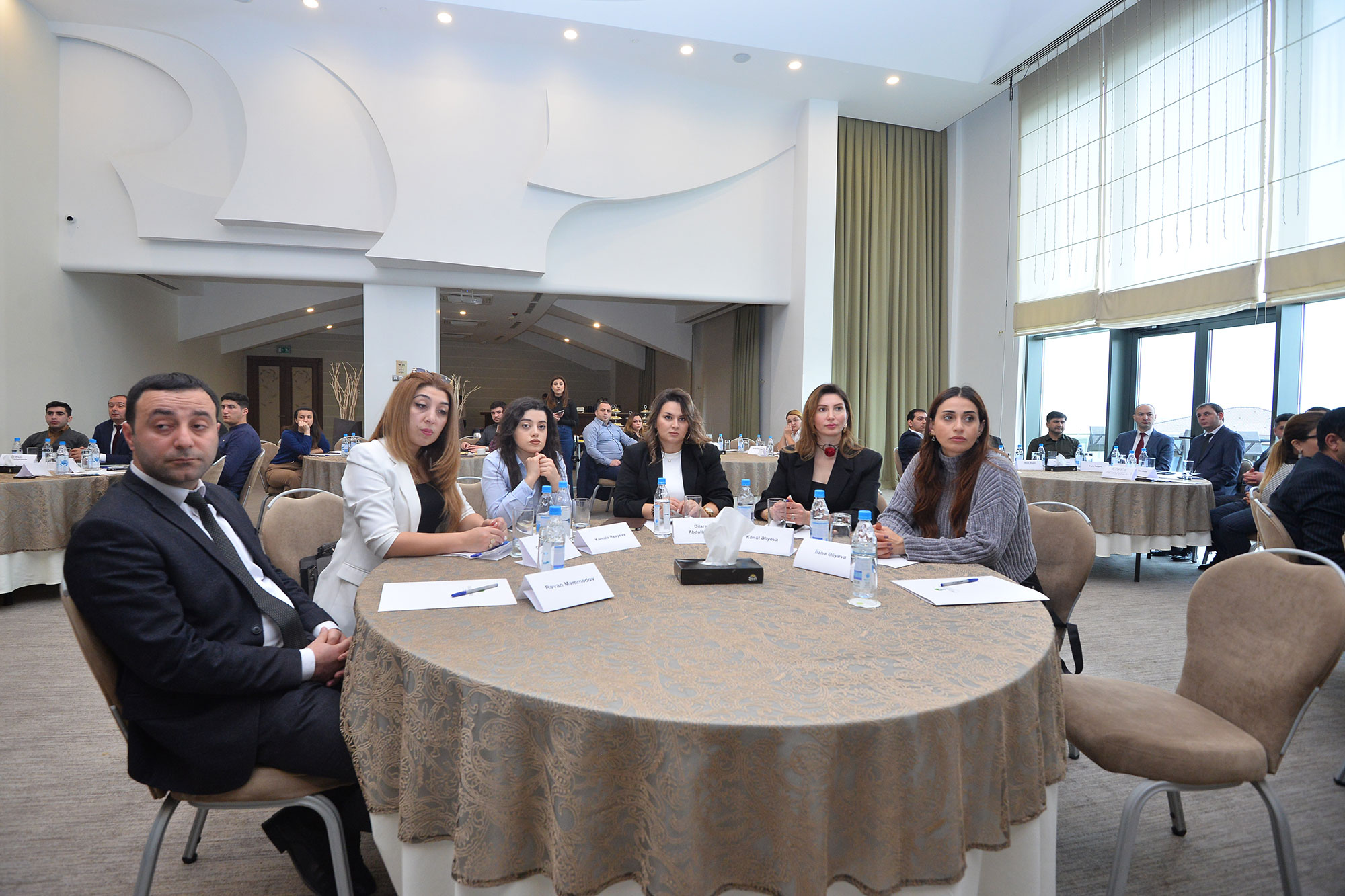 "Dövlət satınalmaları haqqında yeni qanun: bir ilin təcrübəsi və çıxarılmış dərslər" mövzusunda təlim keçirilib