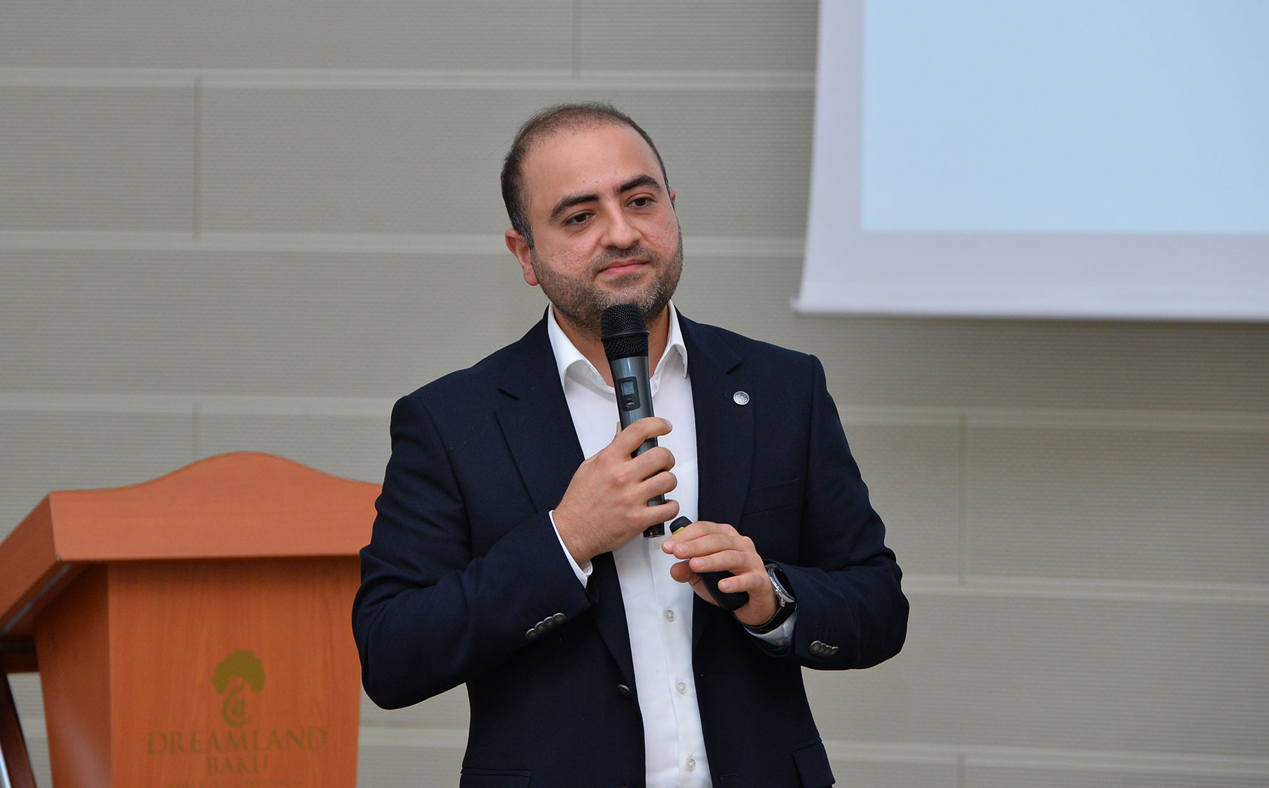 "Dövlət satınalmaları haqqında yeni qanun: bir ilin təcrübəsi və çıxarılmış dərslər" mövzusunda təlim keçirilib