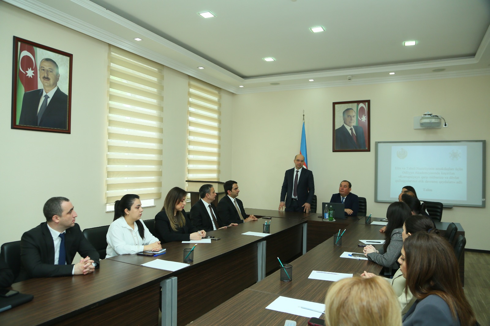 Ədliyyə Akademiyasında Elm və Təhsil Nazirliyinin əməkdaşları üçün təlim keçirilib