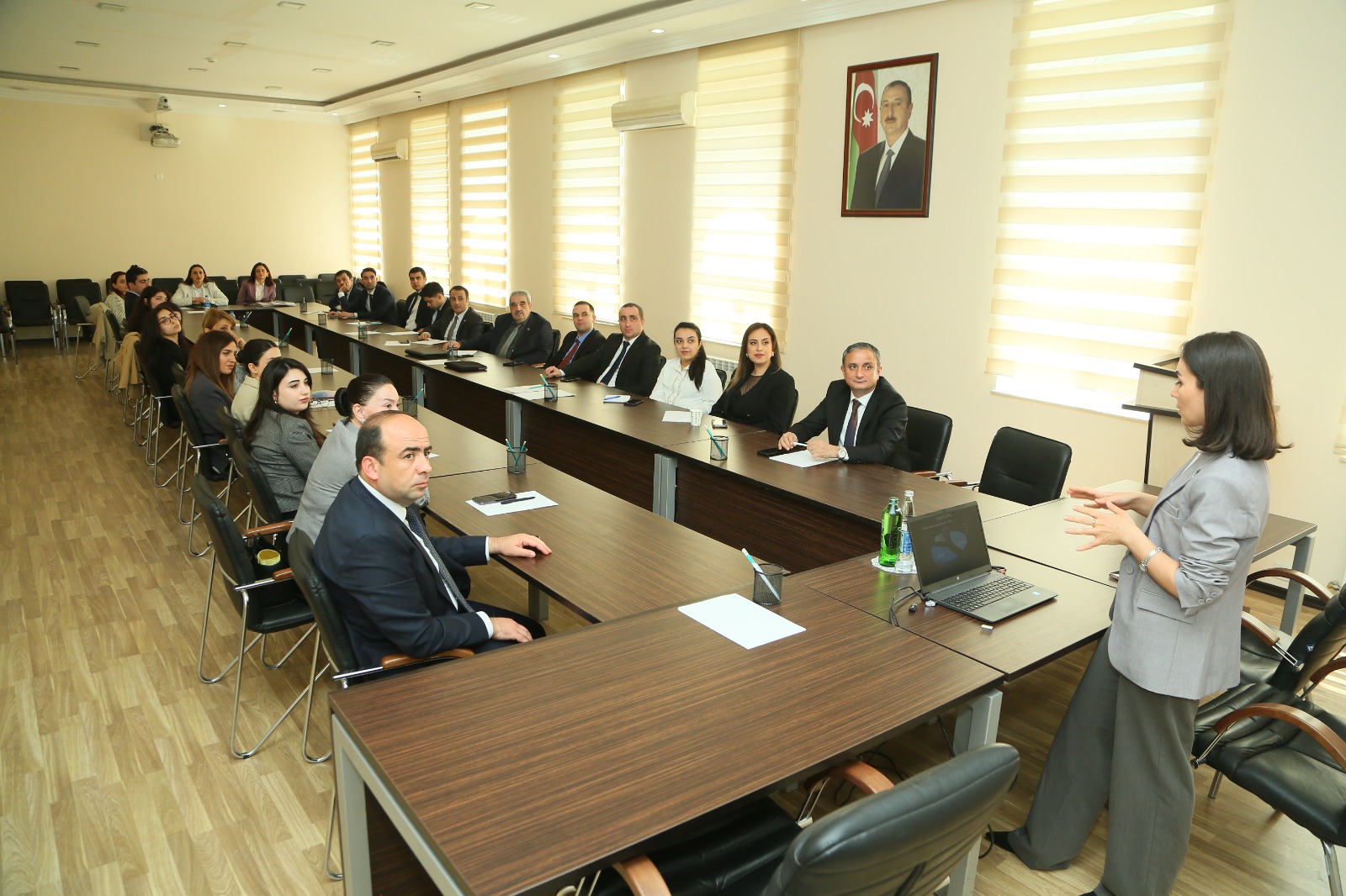 Ədliyyə Akademiyasında Elm və Təhsil Nazirliyinin əməkdaşları üçün təlim keçirilib