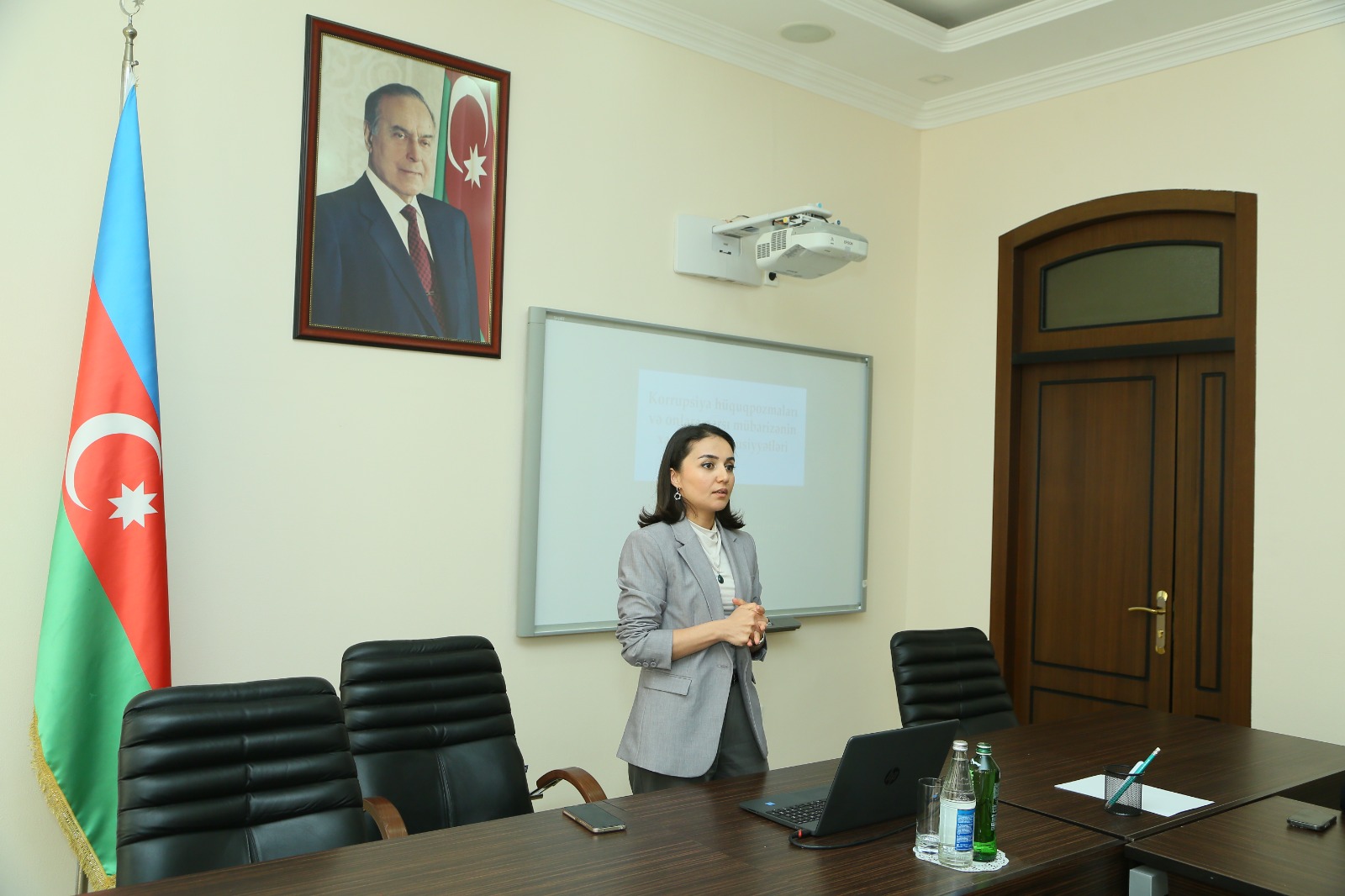 Ədliyyə Akademiyasında Elm və Təhsil Nazirliyinin əməkdaşları üçün təlim keçirilib