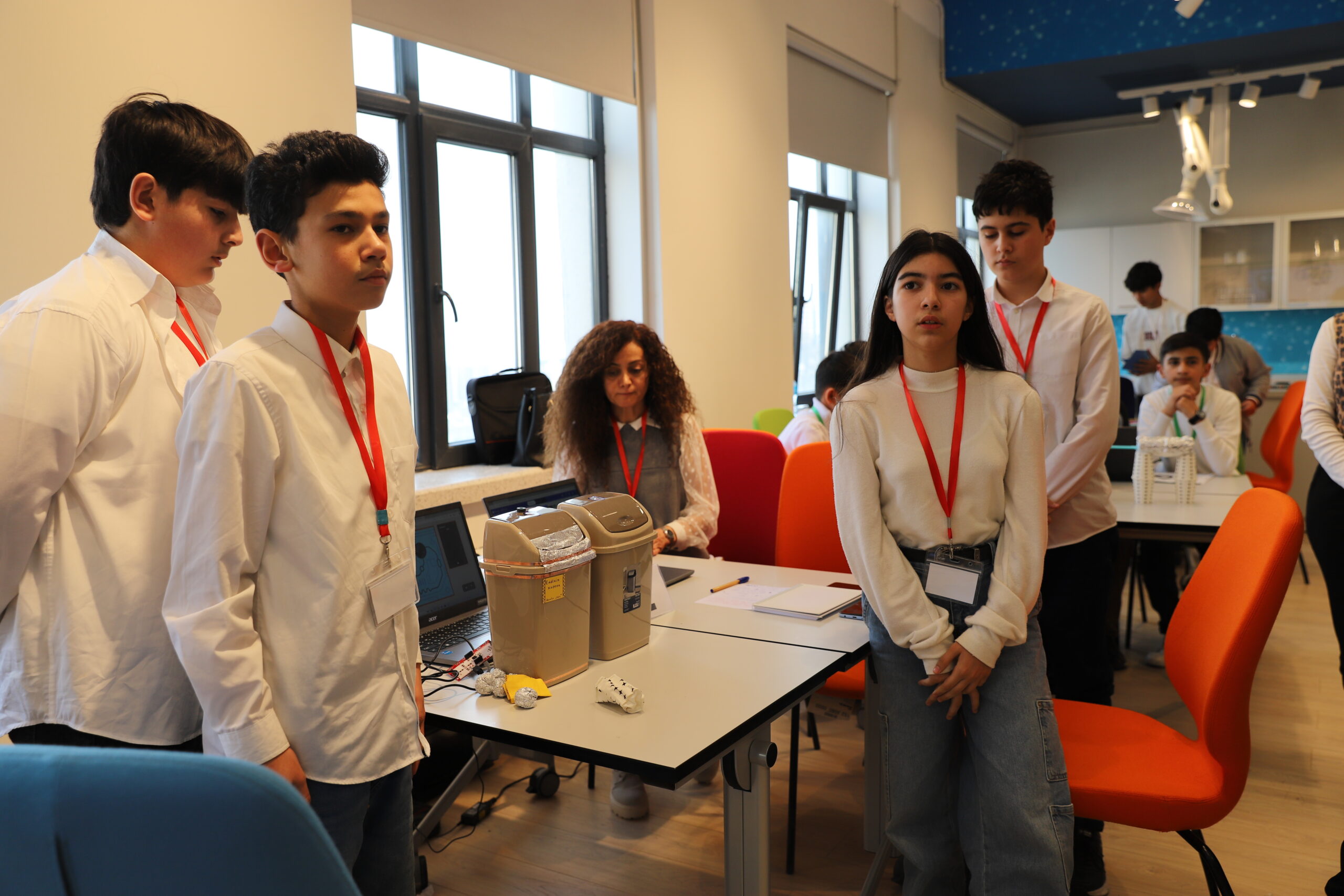 “Ekoloji Sahibkarlıq” hakatonunun qalibləri mükafatlandırılıb