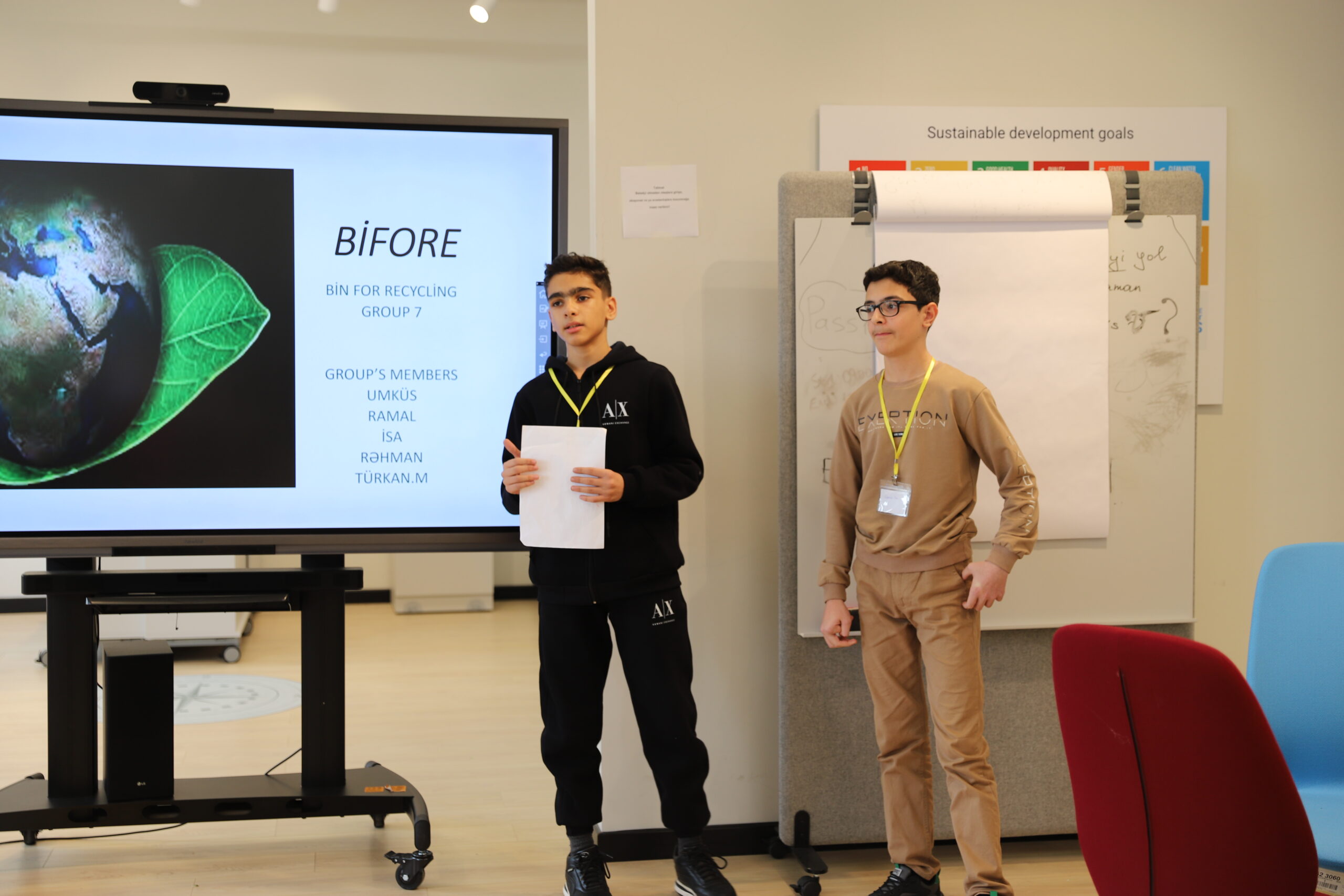 “Ekoloji Sahibkarlıq” hakatonunun qalibləri mükafatlandırılıb