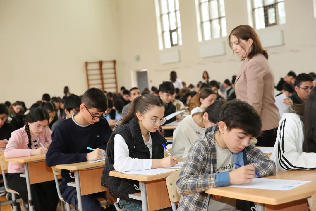 “Əlaçı” intellektual oyununun 21-ci mövsümünün seçim turu baş tutub