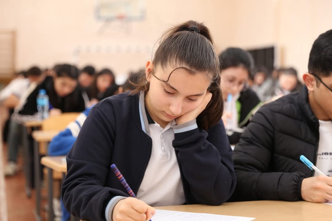 “Əlaçı” intellektual oyununun 21-ci mövsümünün seçim turu baş tutub