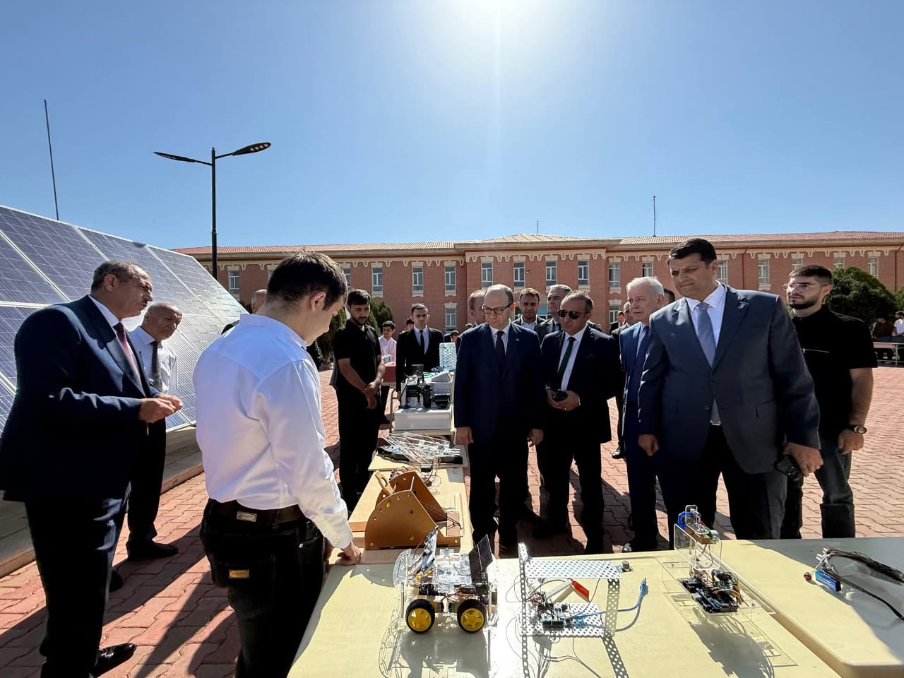 Elbrus İsayev: NDU-da süni intellekt seçmə fənn olaraq şaxələndirilib