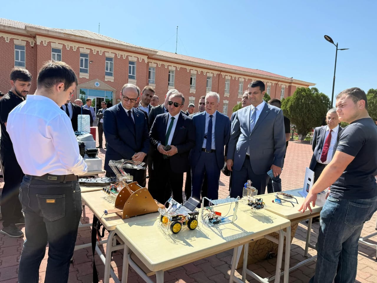 Elbrus İsayev: NDU-da süni intellekt seçmə fənn olaraq şaxələndirilib