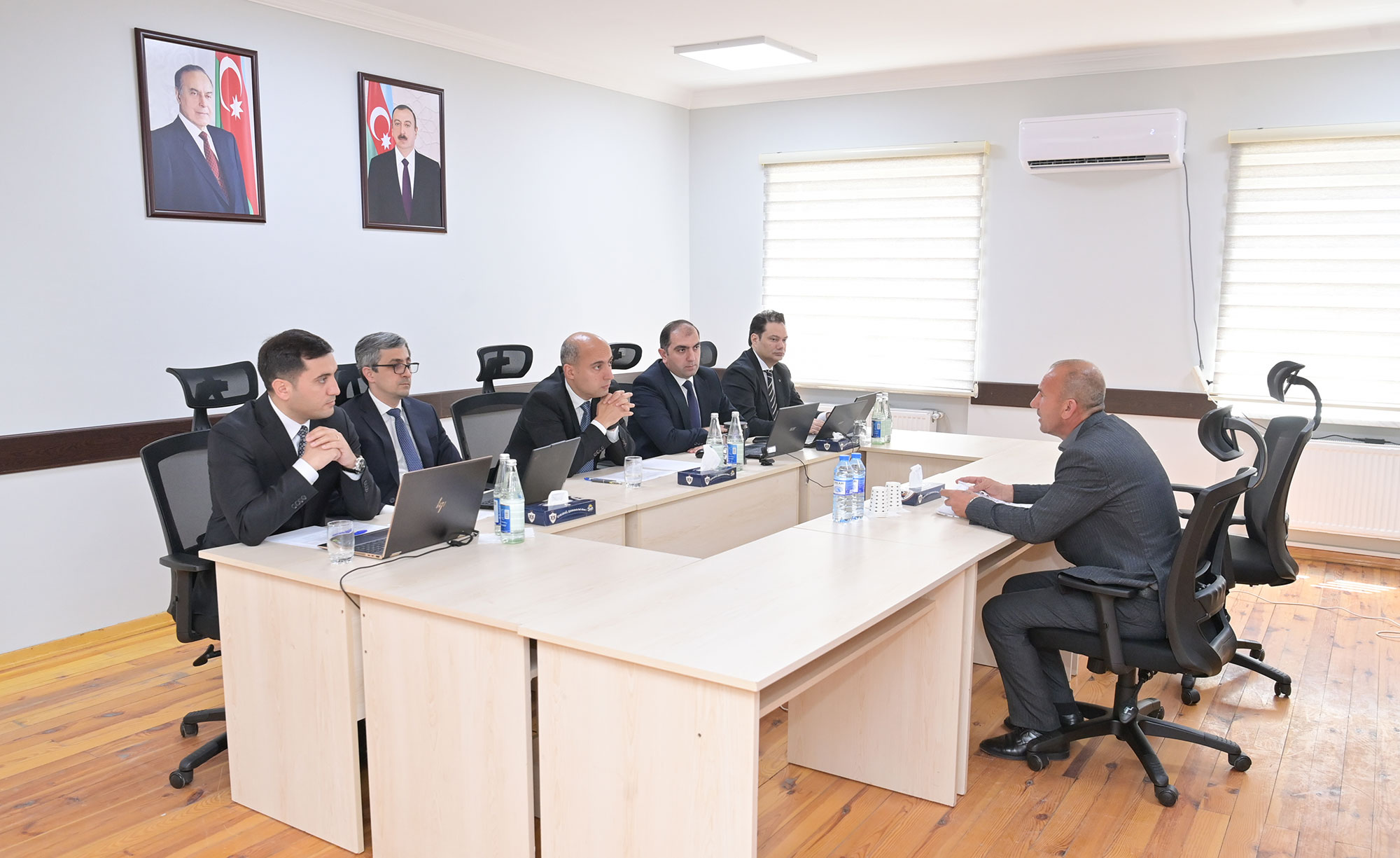 Elm və təhsil naziri Astarada vətəndaşları qəbul edib 