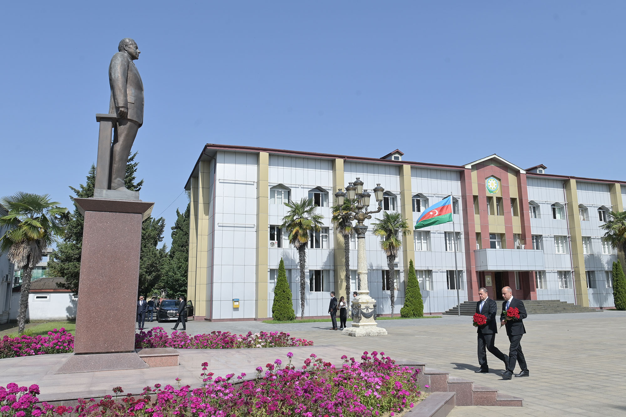 Elm və təhsil naziri Astarada vətəndaşları qəbul edib