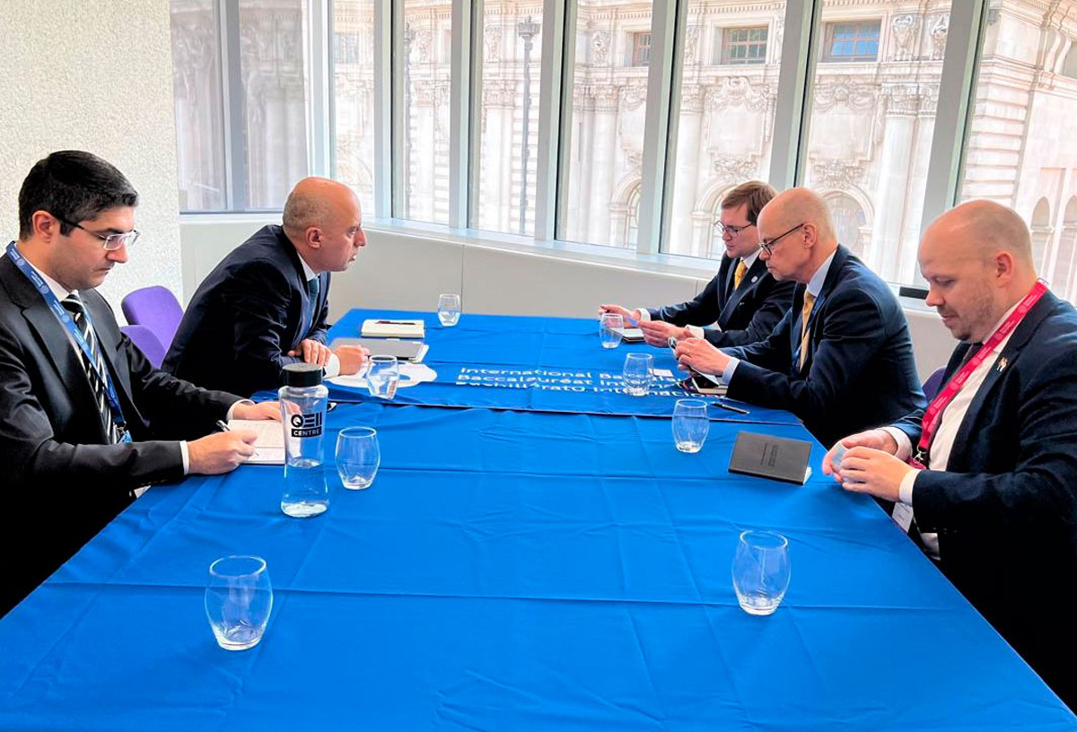 Elm və təhsil naziri bir sıra beynəlxalq təşkilatlarla görüşüb 