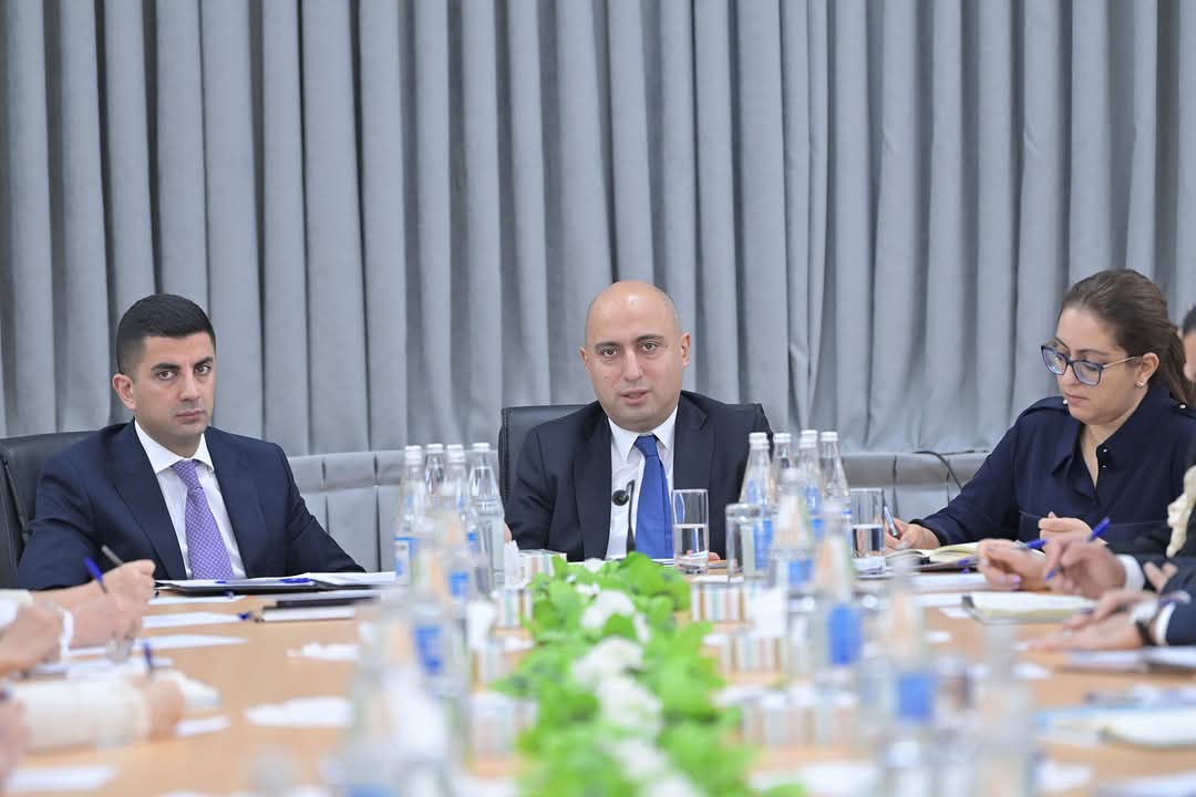 Elm və təhsil naziri daha bir neçə rayonun məktəb direktorları ilə görüşüb