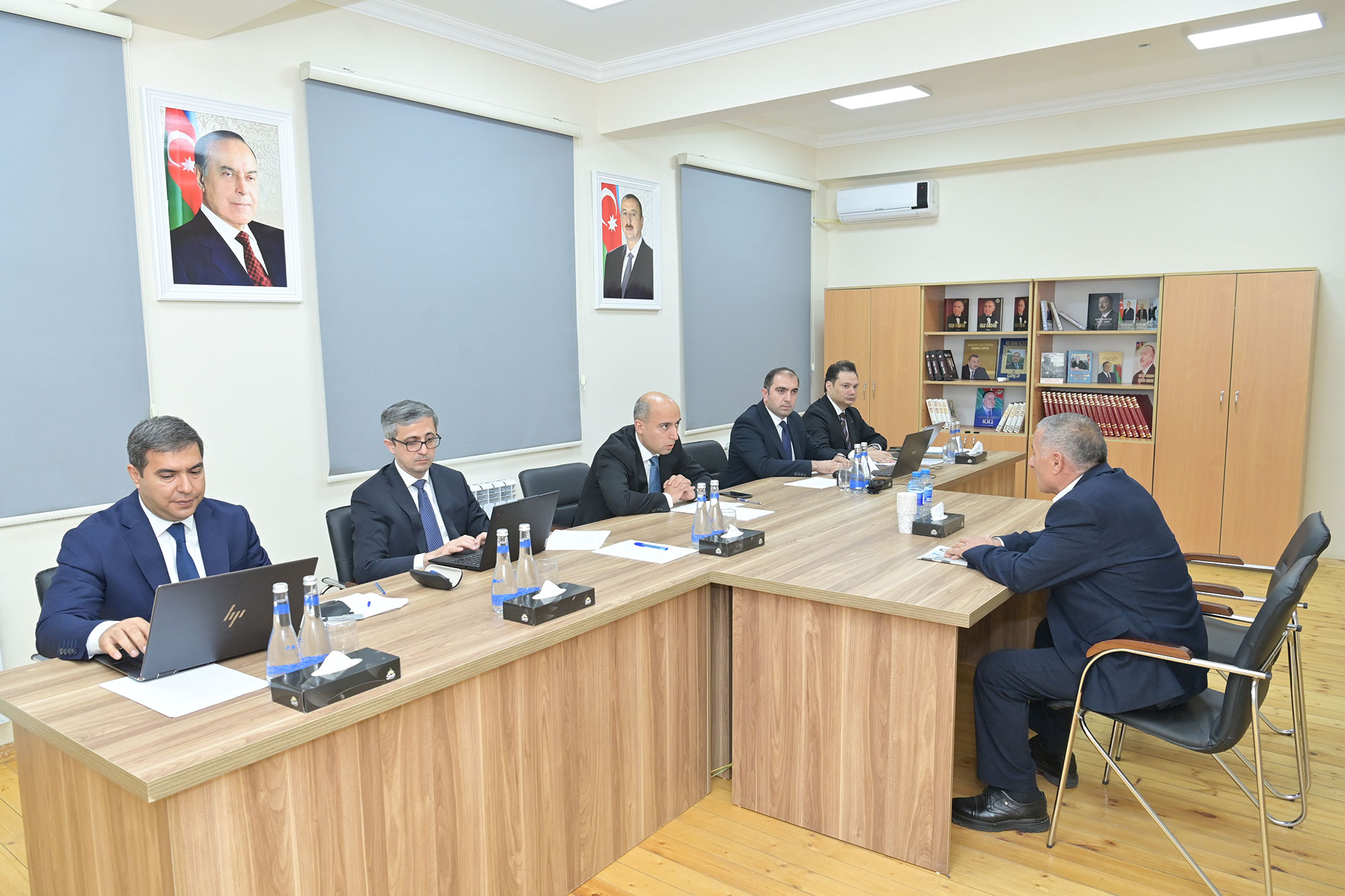 Elm və təhsil naziri Daşkəsəndə vətəndaşları qəbul edib 