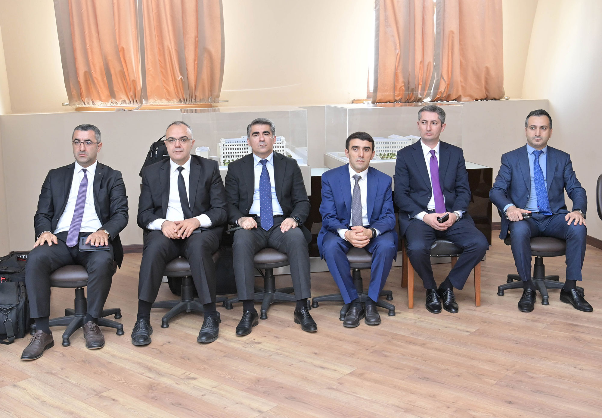 Elm və təhsil naziri media üçün brifinq keçirib