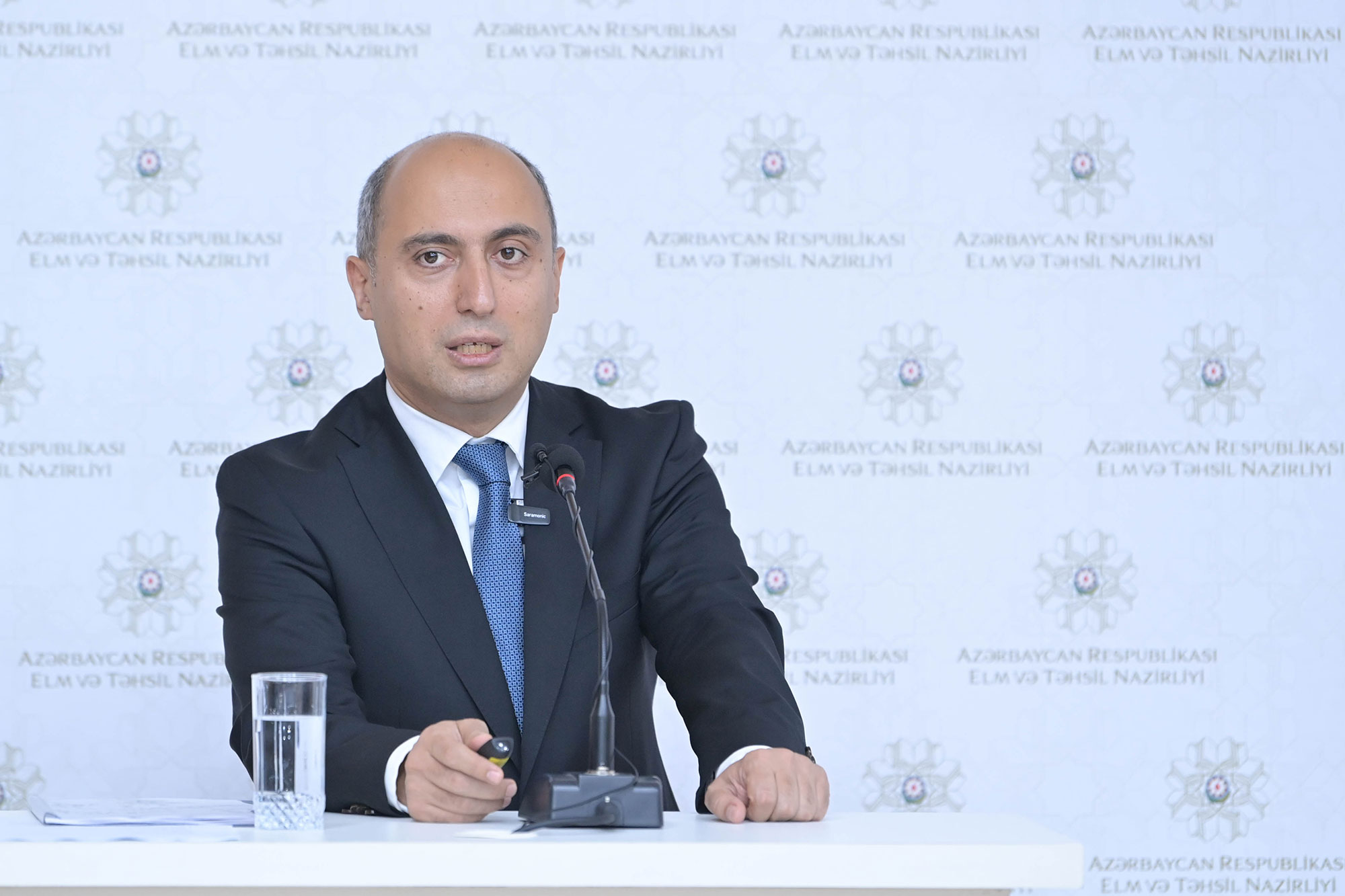 Elm və təhsil naziri media üçün brifinq keçirib