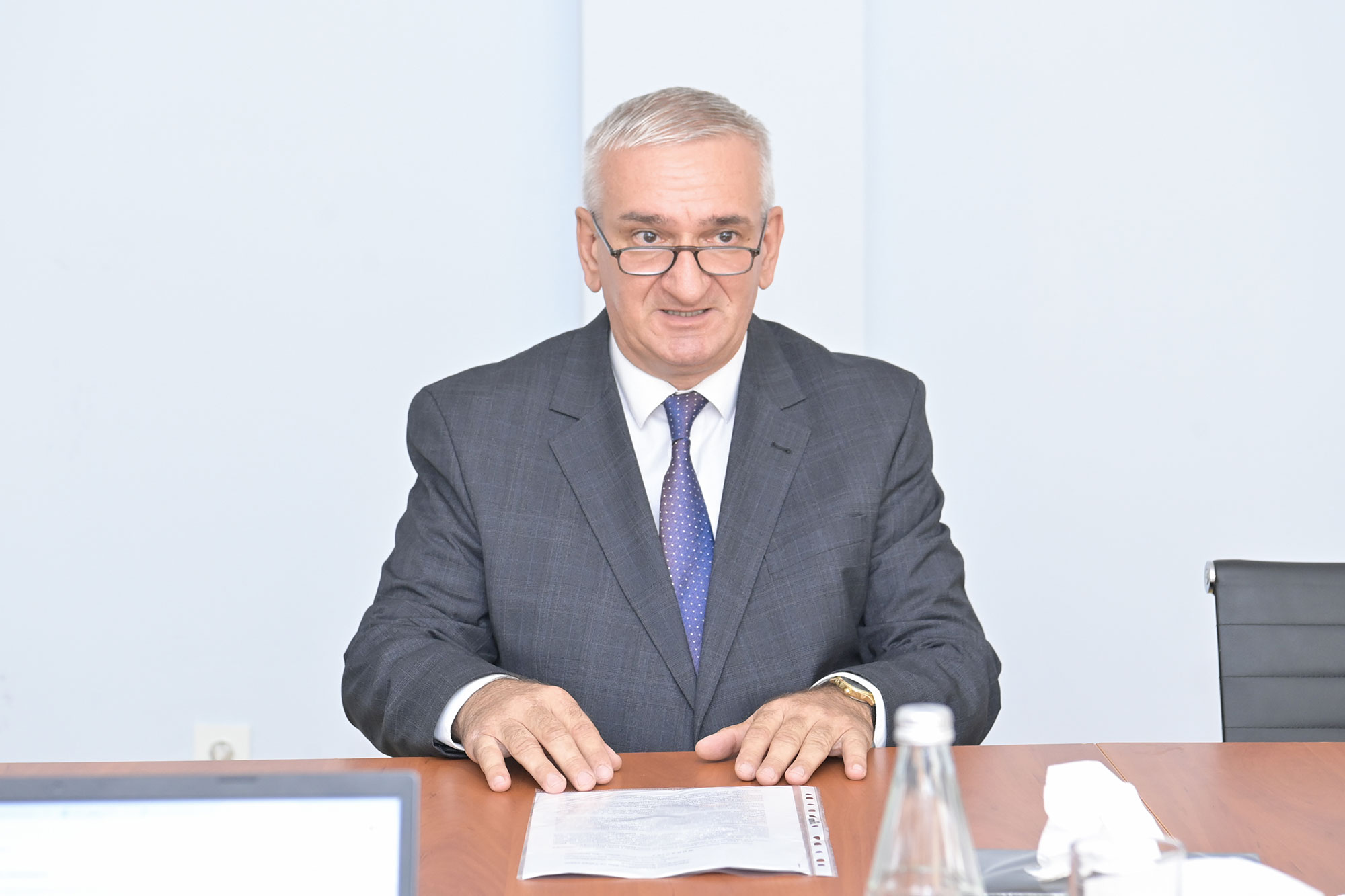 Elm və təhsil naziri Oğuzda vətəndaşları qəbul edib