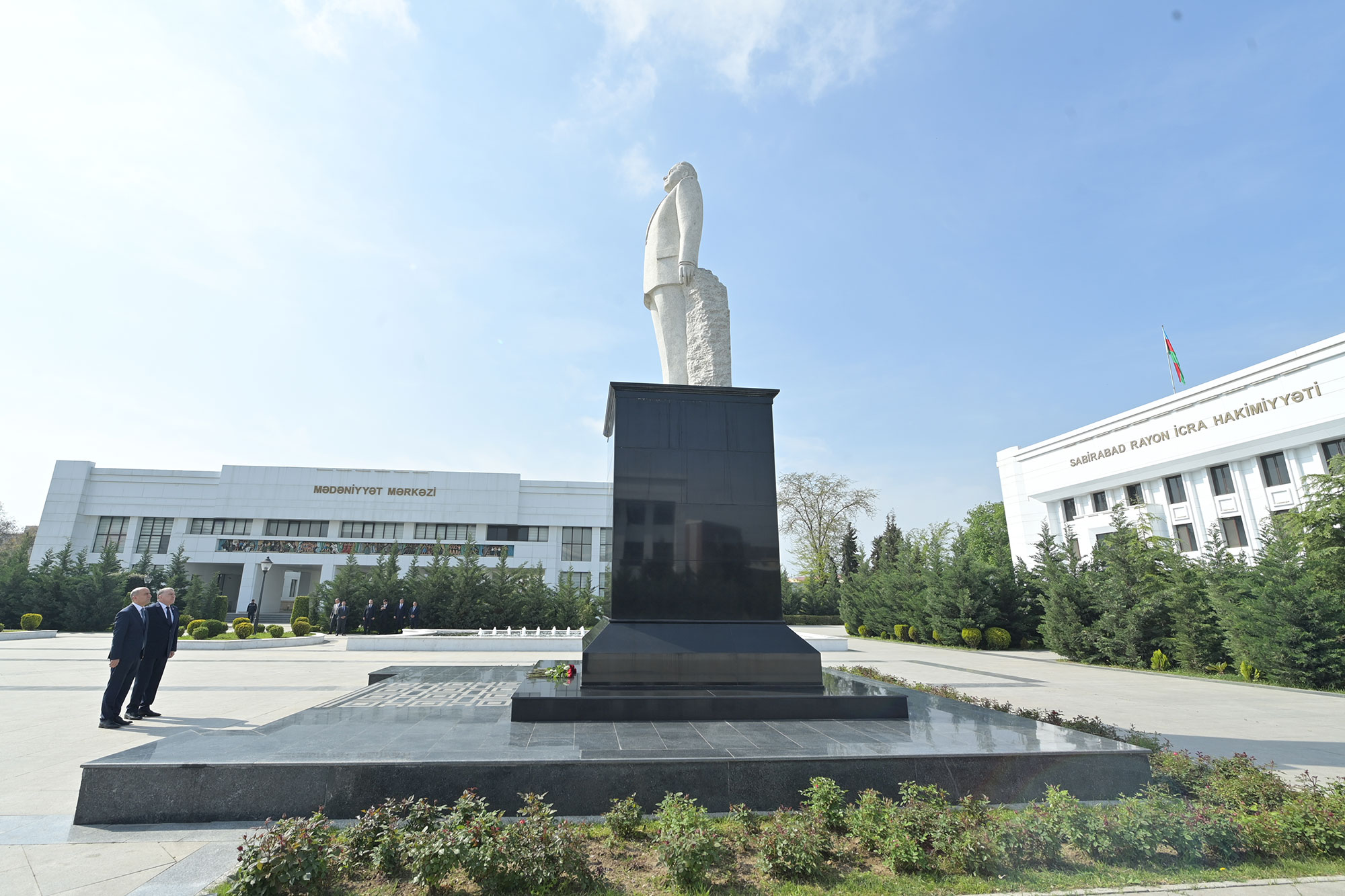 Elm və təhsil naziri Sabirabadda vətəndaşları qəbul edib