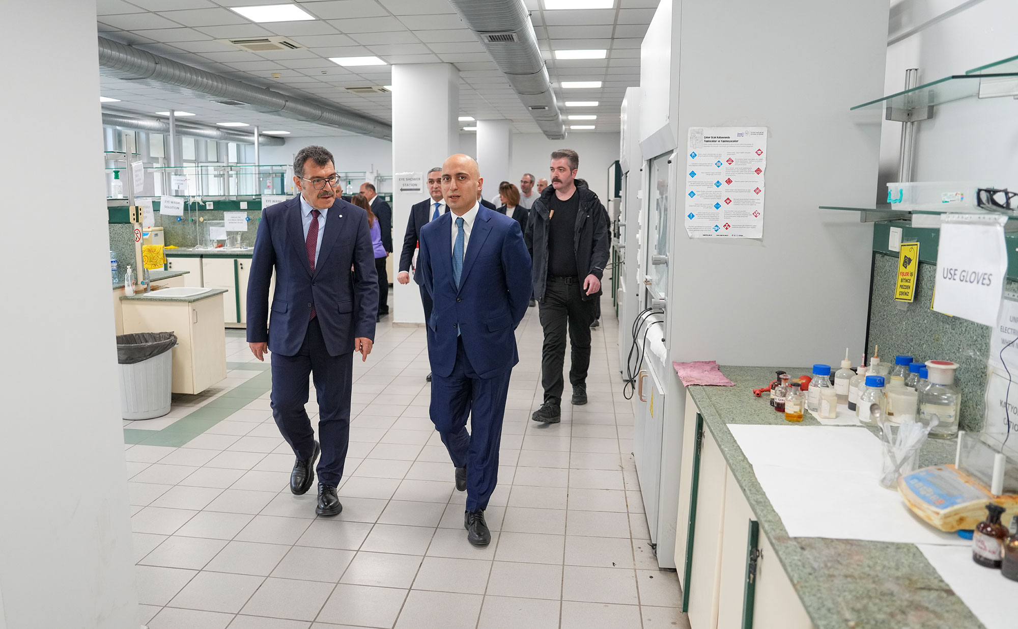 Elm və təhsil naziri Türkiyənin bir neçə ali təhsil müəssisəsində olub