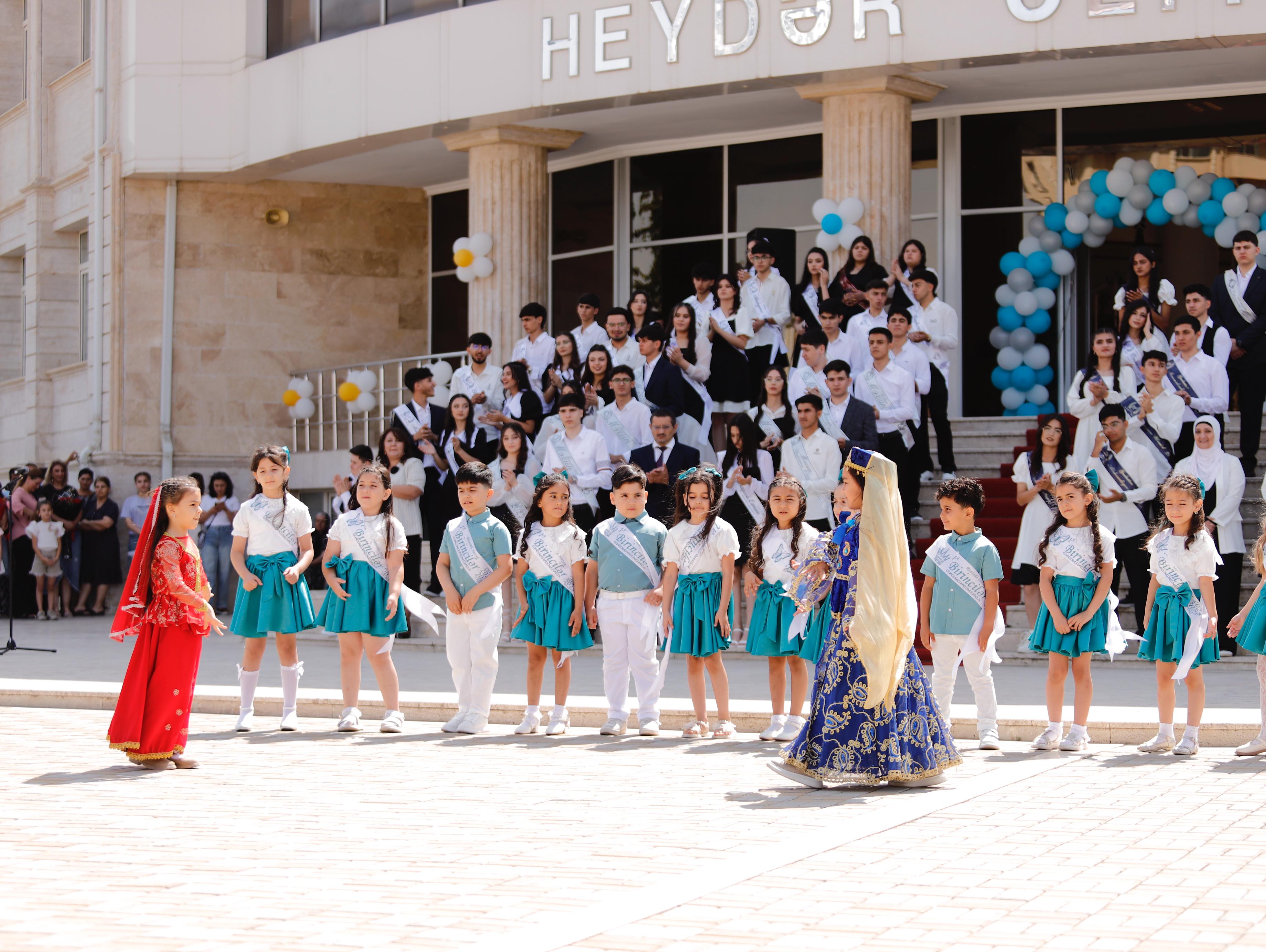 Elm və təhsil nazirinin müavini Naxçıvanda "Son zəng" tədbirində iştirak edib