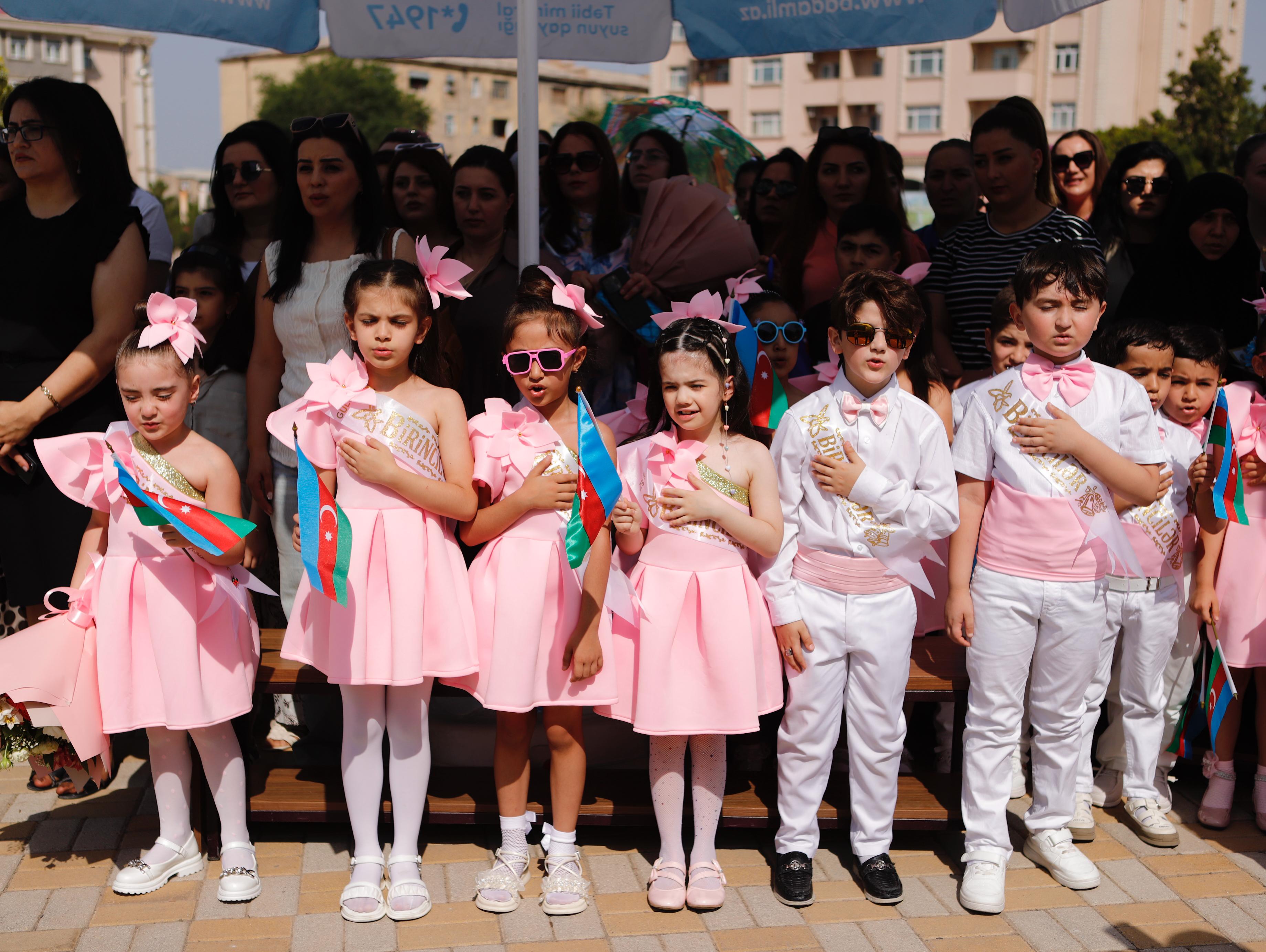 Elm və təhsil nazirinin müavini Naxçıvanda "Son zəng" tədbirində iştirak edib