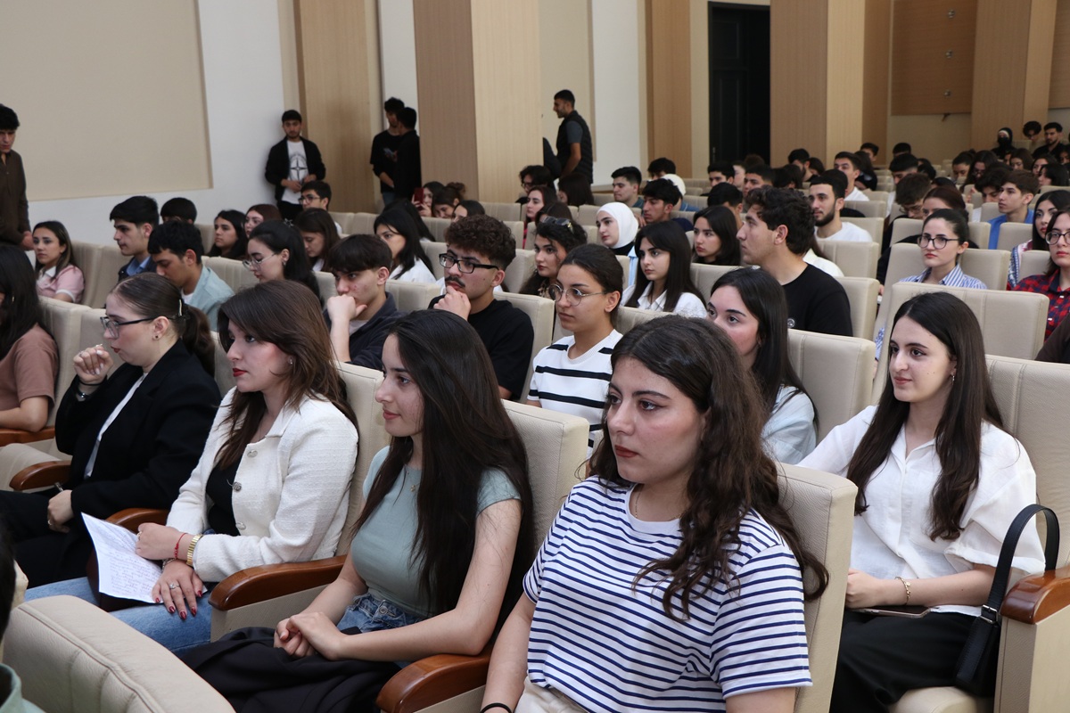 Elm və Təhsil Nazirliyi yanında İctimai Şuranın üzvləri AzMİU-da olublar