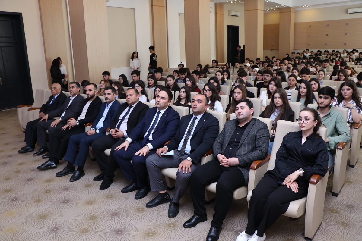 Elm və Təhsil Nazirliyi yanında İctimai Şuranın üzvləri AzMİU-da olublar