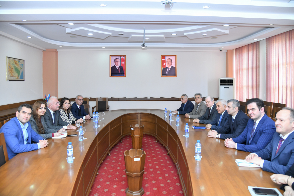 Elm və Təhsil Nazirliyi yanında İctimai Şuranın üzvləri BMU-da olublar 