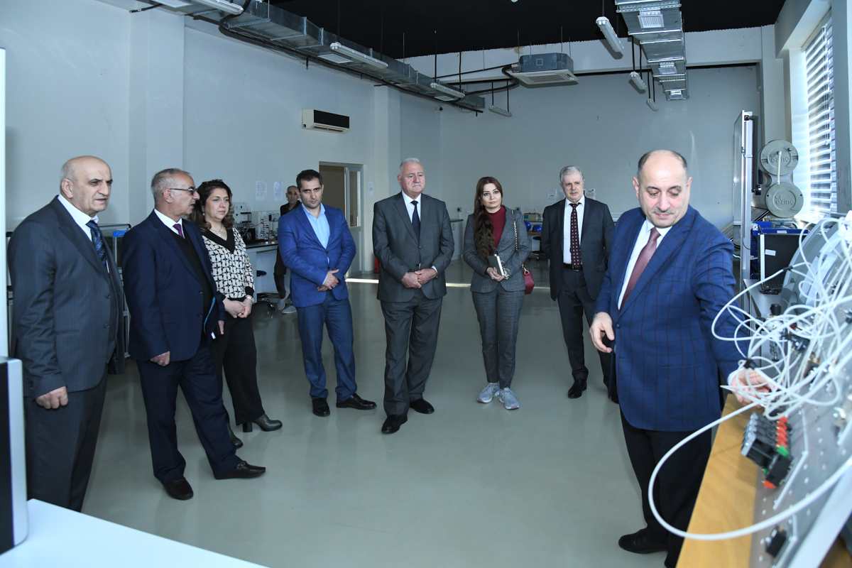 Elm və Təhsil Nazirliyi yanında İctimai Şuranın üzvləri BMU-da olublar