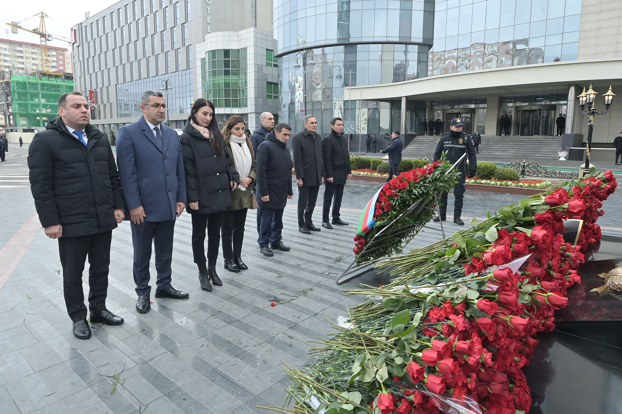 Elm və Təhsil Nazirliyinin kollektivi Xocalı qurbanlarını yad edib