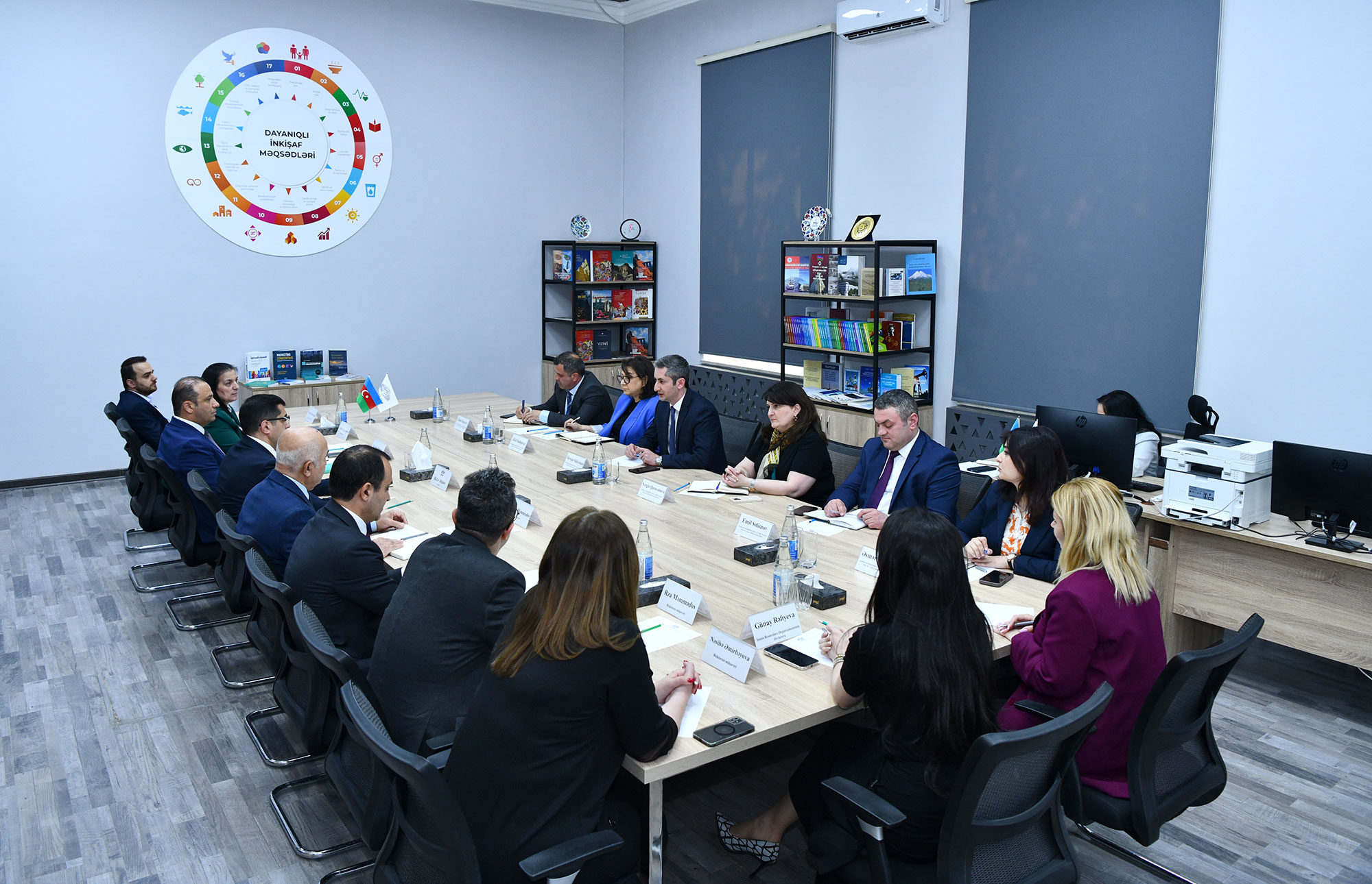 “Elm və təhsilə birgə baxış” layihəsi çərçivəsində universitetlərdə görüşlər keçirilir